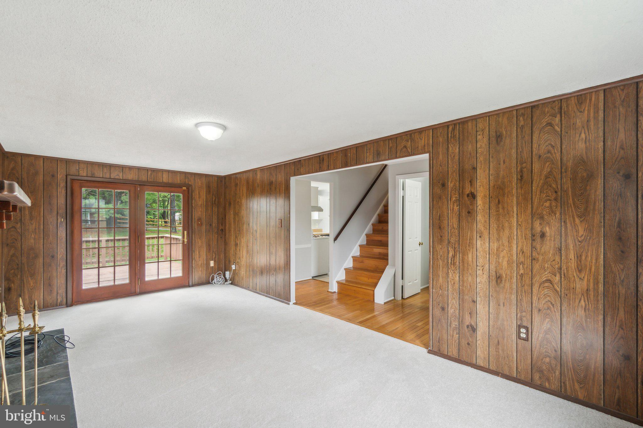 DERWOOD STATION - Residential