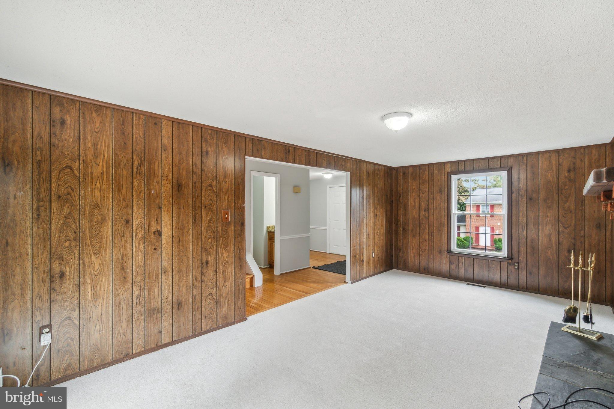 DERWOOD STATION - Residential