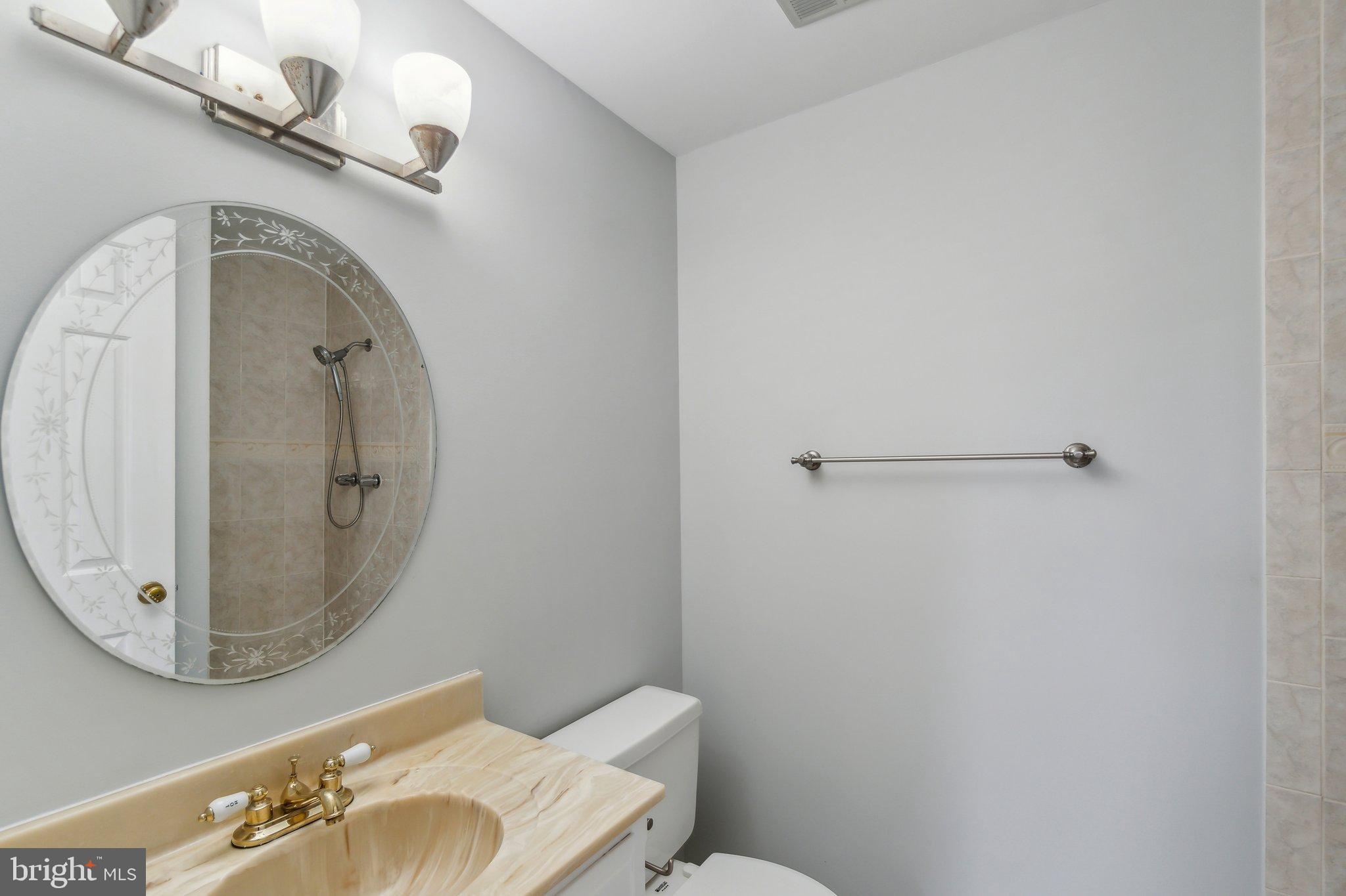 DERWOOD STATION - Residential