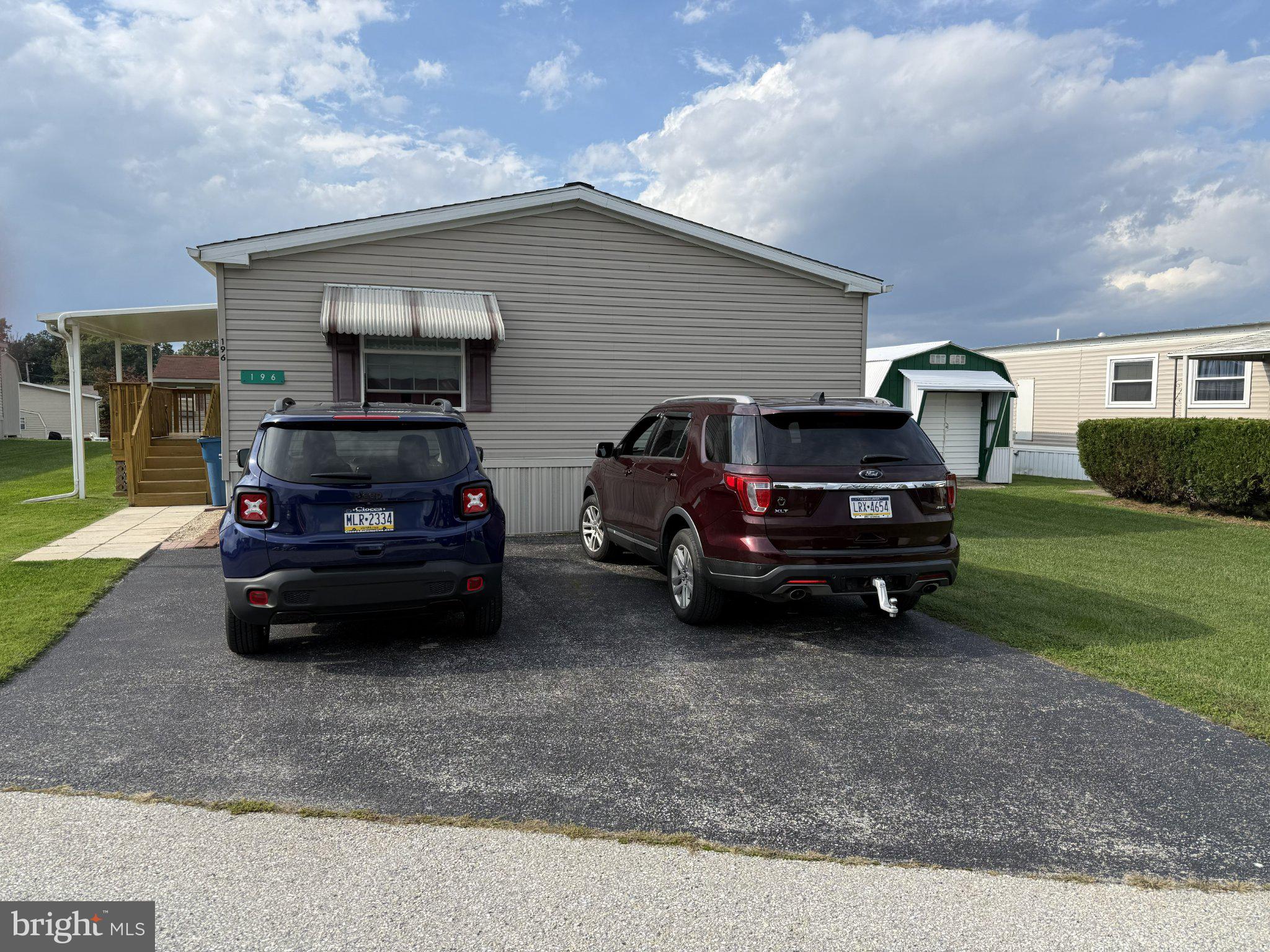 196 COUNTRY RIDGE DRIVE E 196
