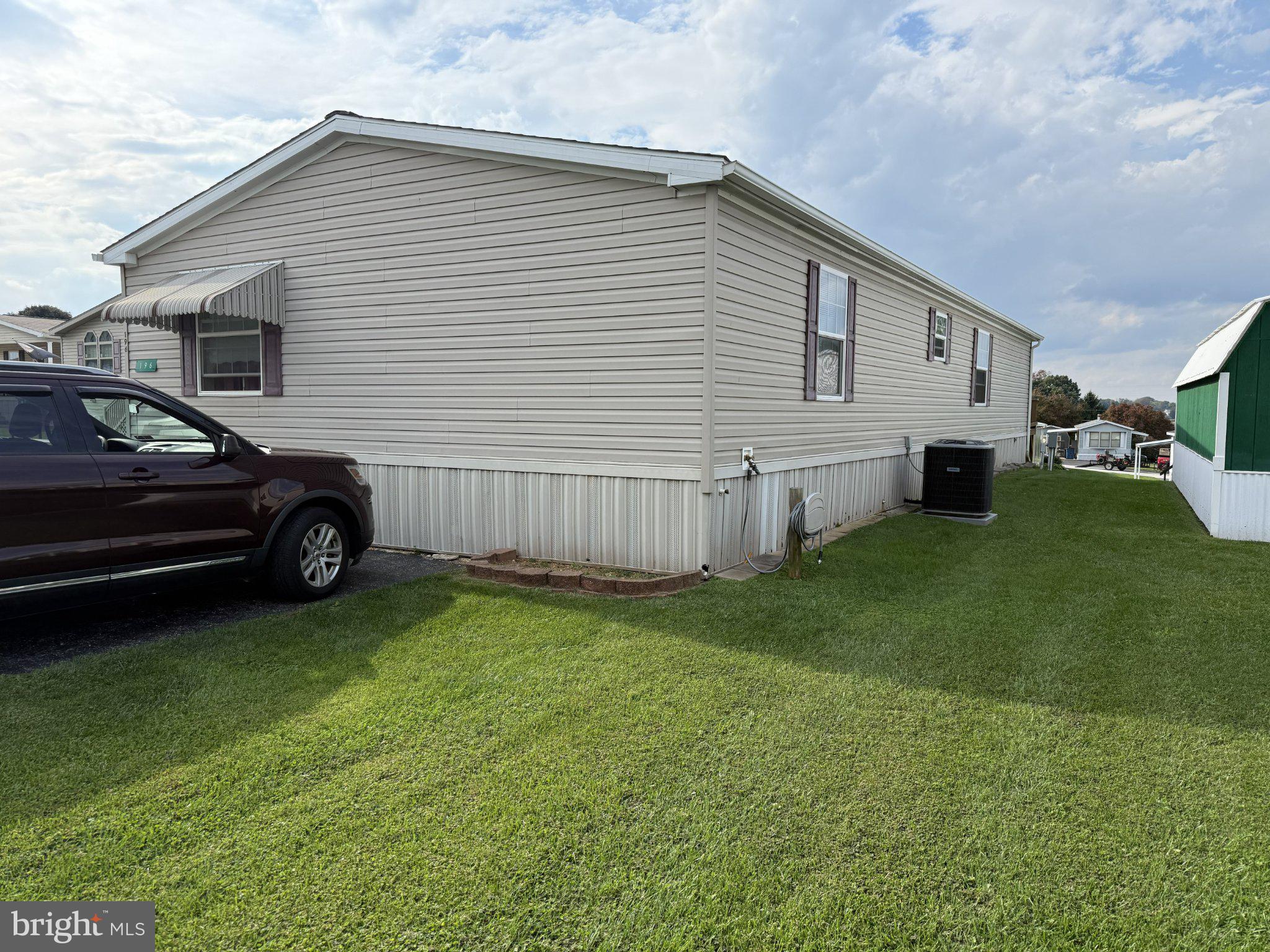 196 COUNTRY RIDGE DRIVE E 196