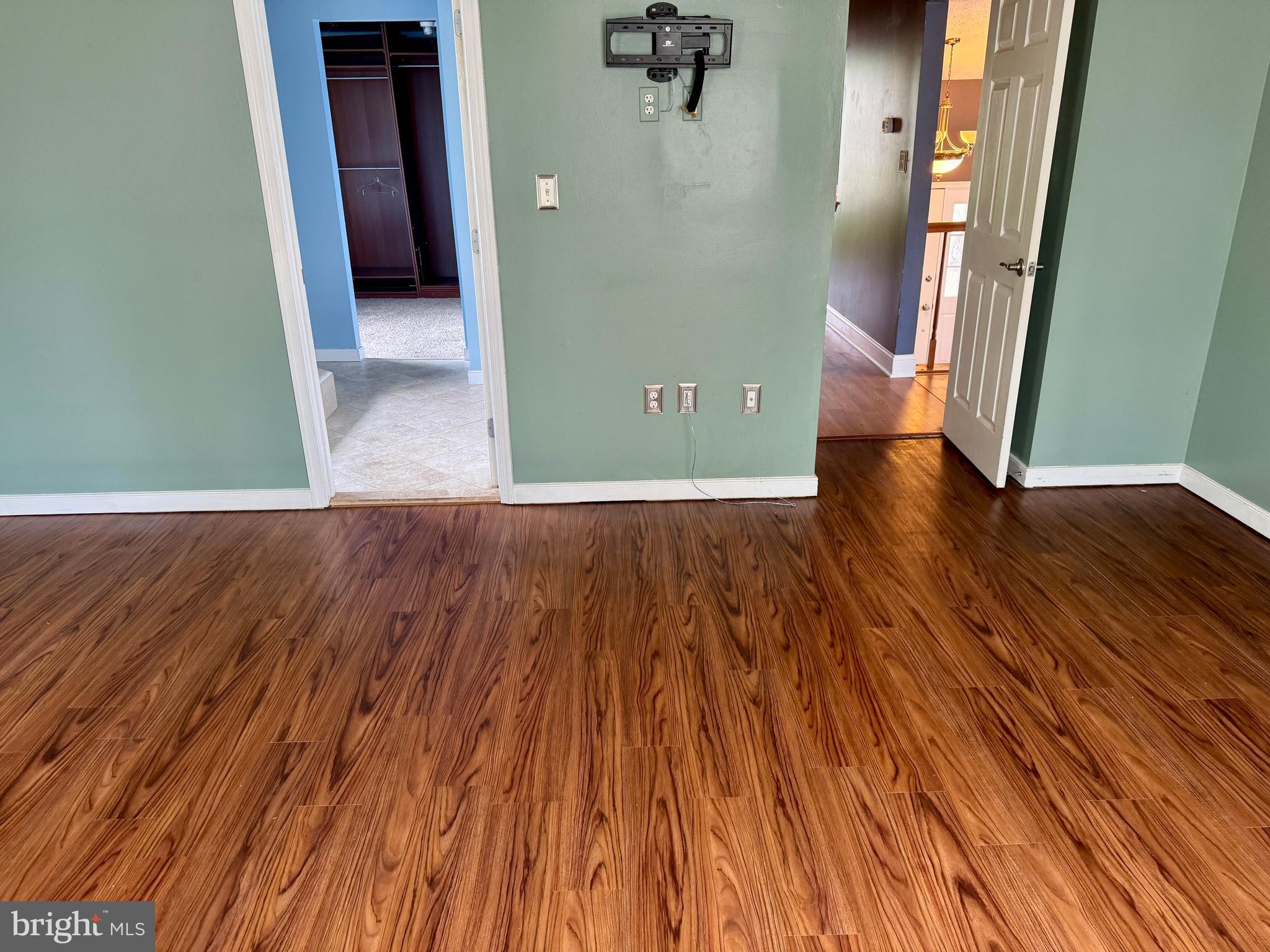 DURHAM MANOR - Residential