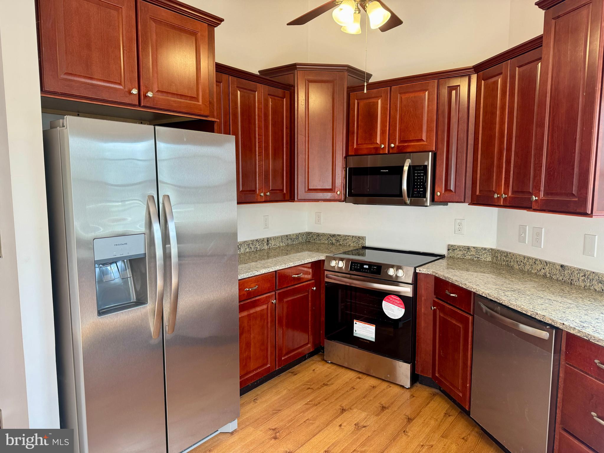 DURHAM MANOR - Residential