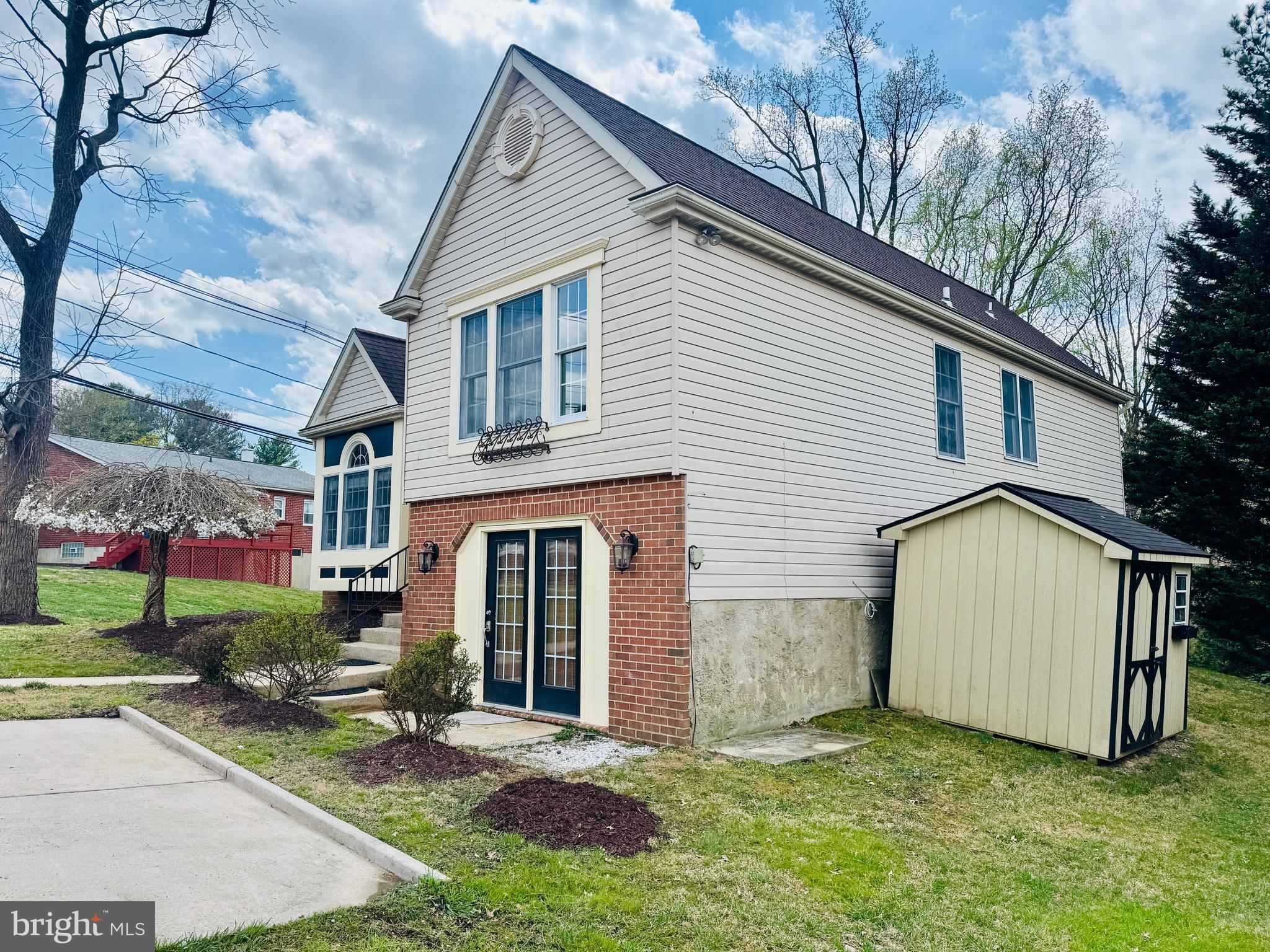 1704 ROSS ROAD