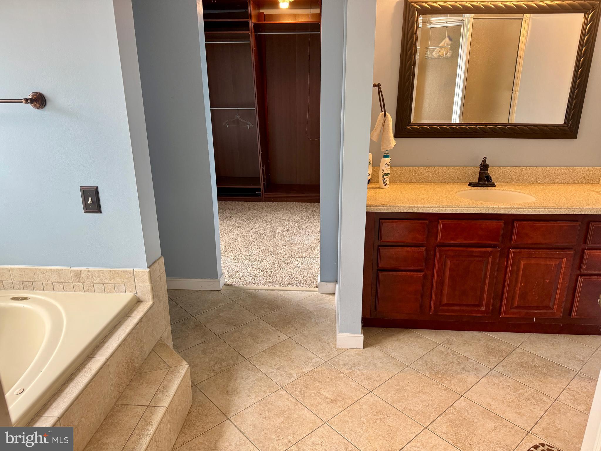 DURHAM MANOR - Residential