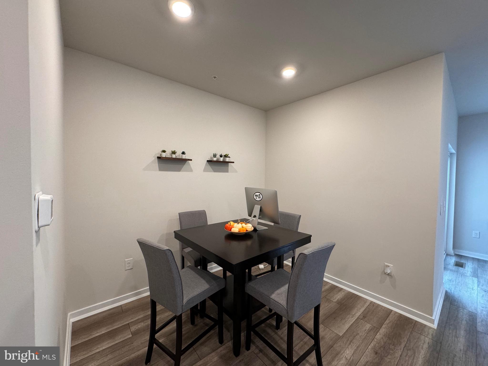 BROOKSIDE COURT AT UPPER SAUCON - Residential Lease