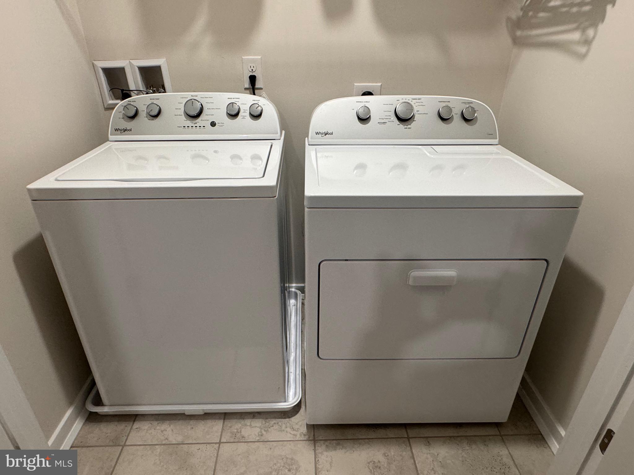 BROOKSIDE COURT AT UPPER SAUCON - Residential Lease