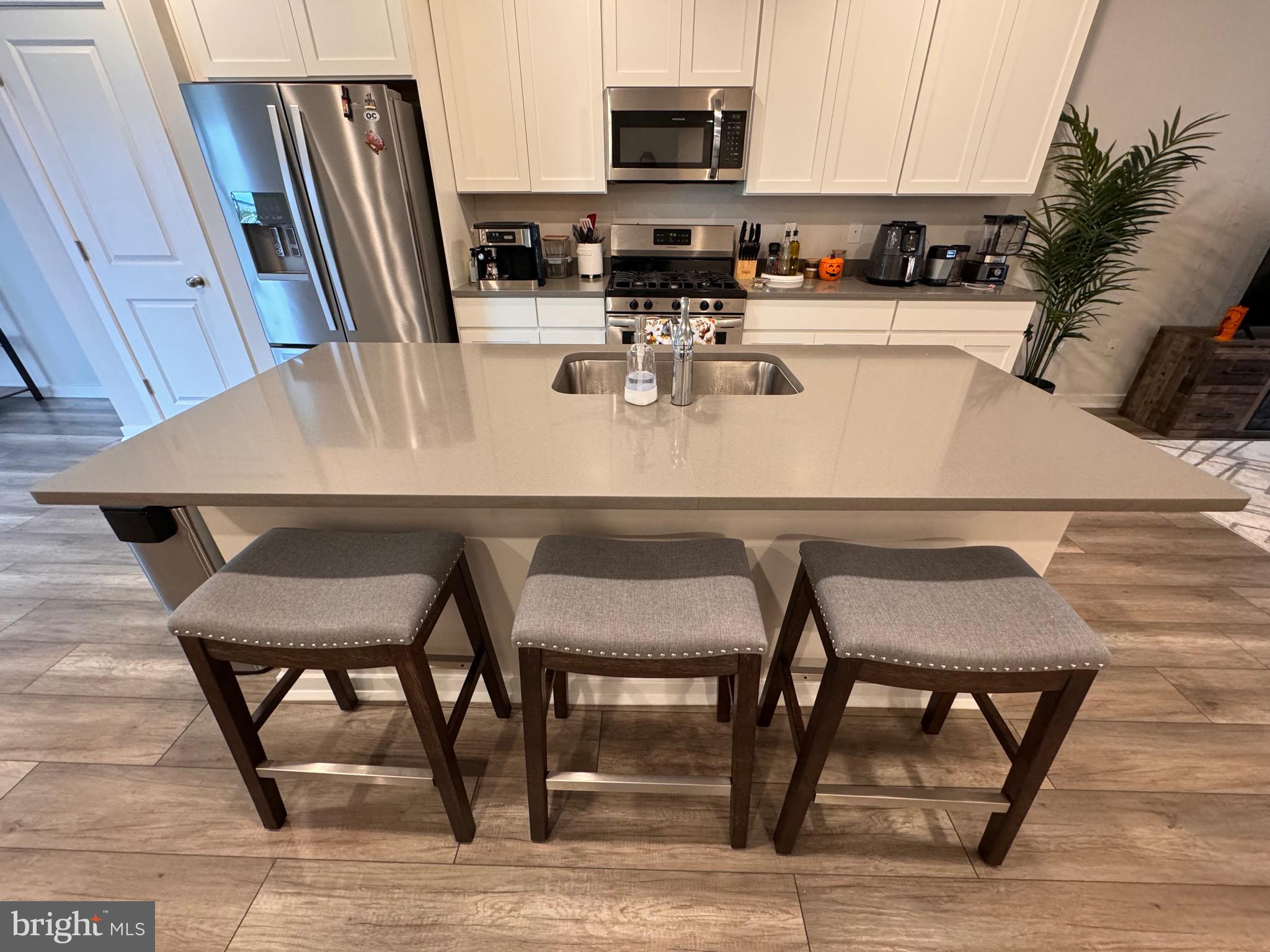 BROOKSIDE COURT AT UPPER SAUCON - Residential Lease