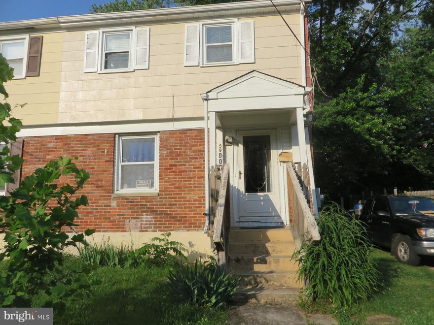 *Multiple OFFERS Received **  Deadline for highest and best from all buyers is 1:00 PM local time WEDNESDAY  (6/28).  *********Home has Great Potential** Needs Total renovation*** CASH or FHA 203K Renovation Loan required ***