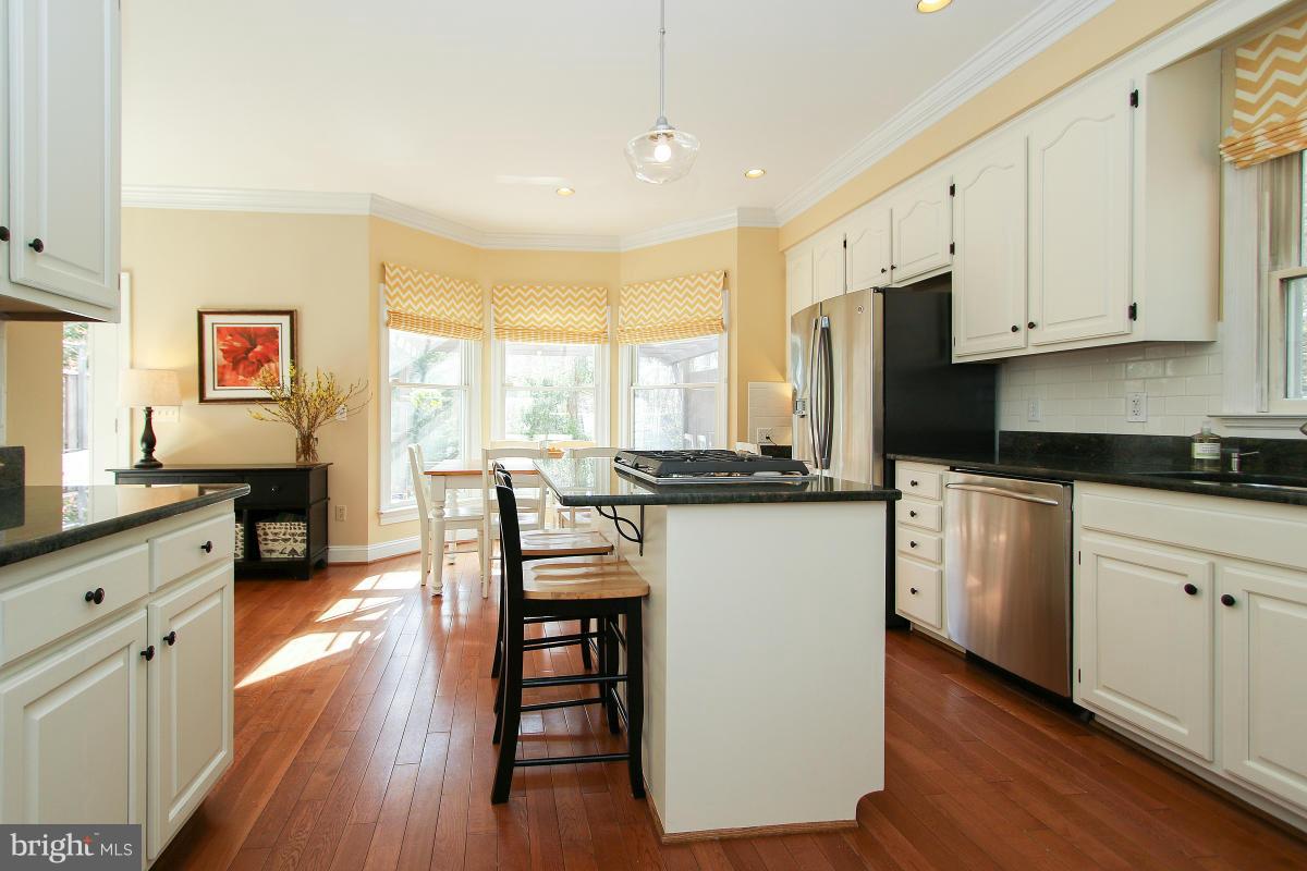 ALTA VISTA - Residential