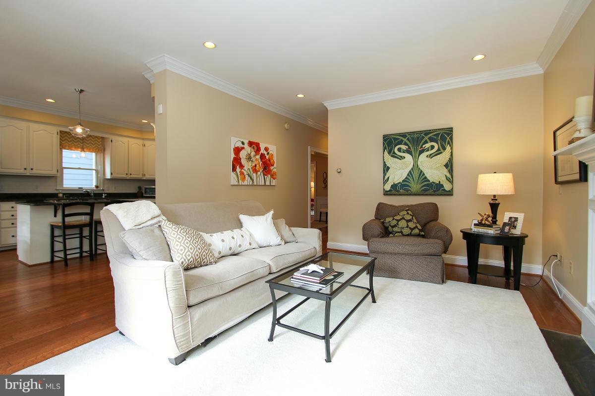 ALTA VISTA - Residential