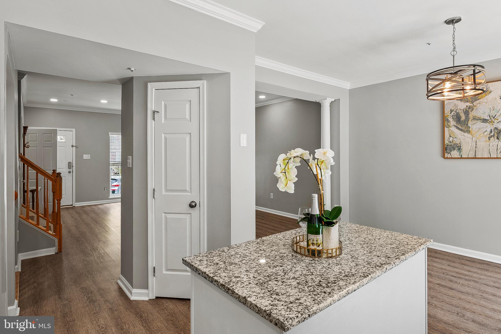 NEWTOWN - Residential