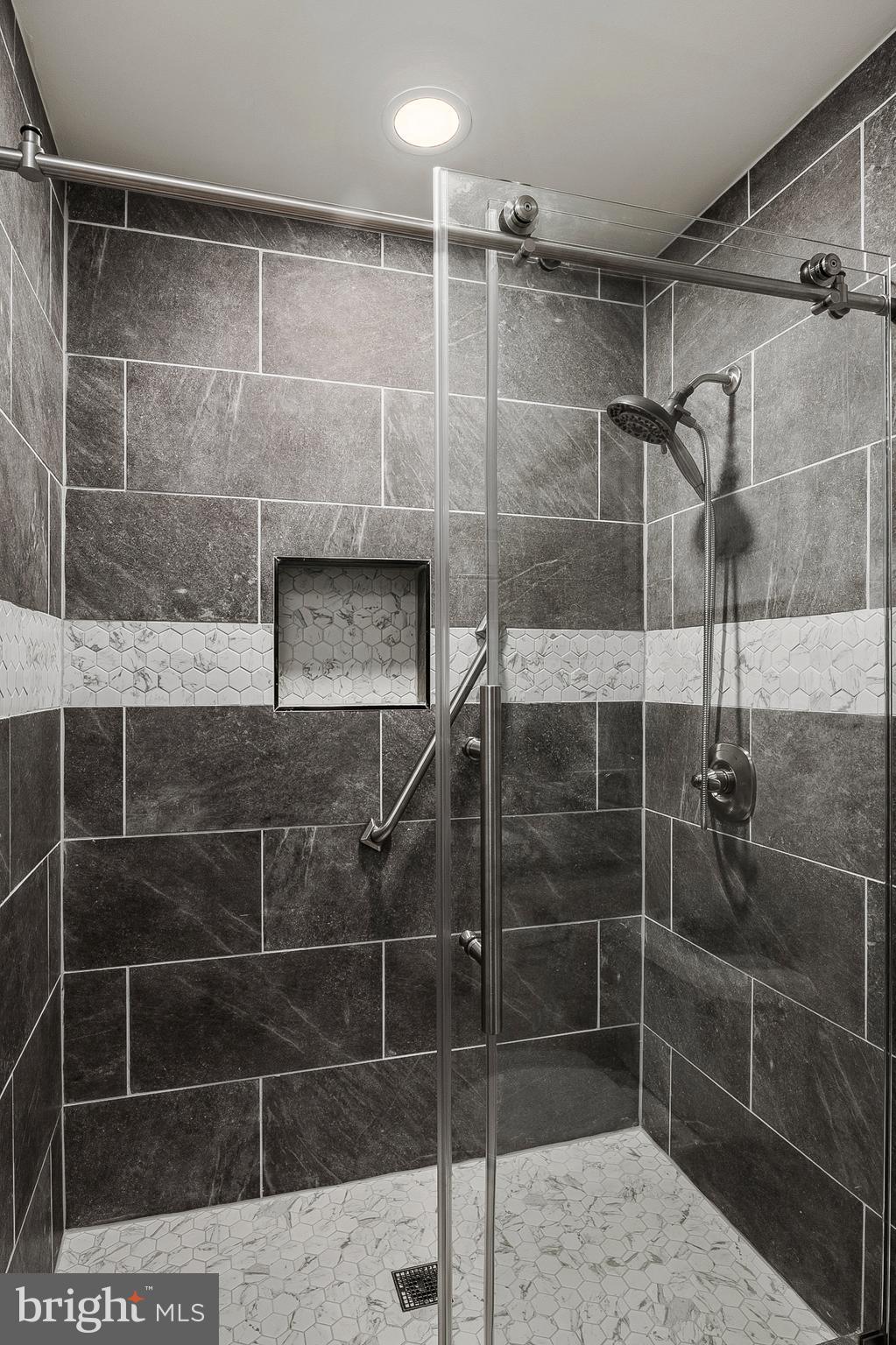 NEWTOWN - Residential