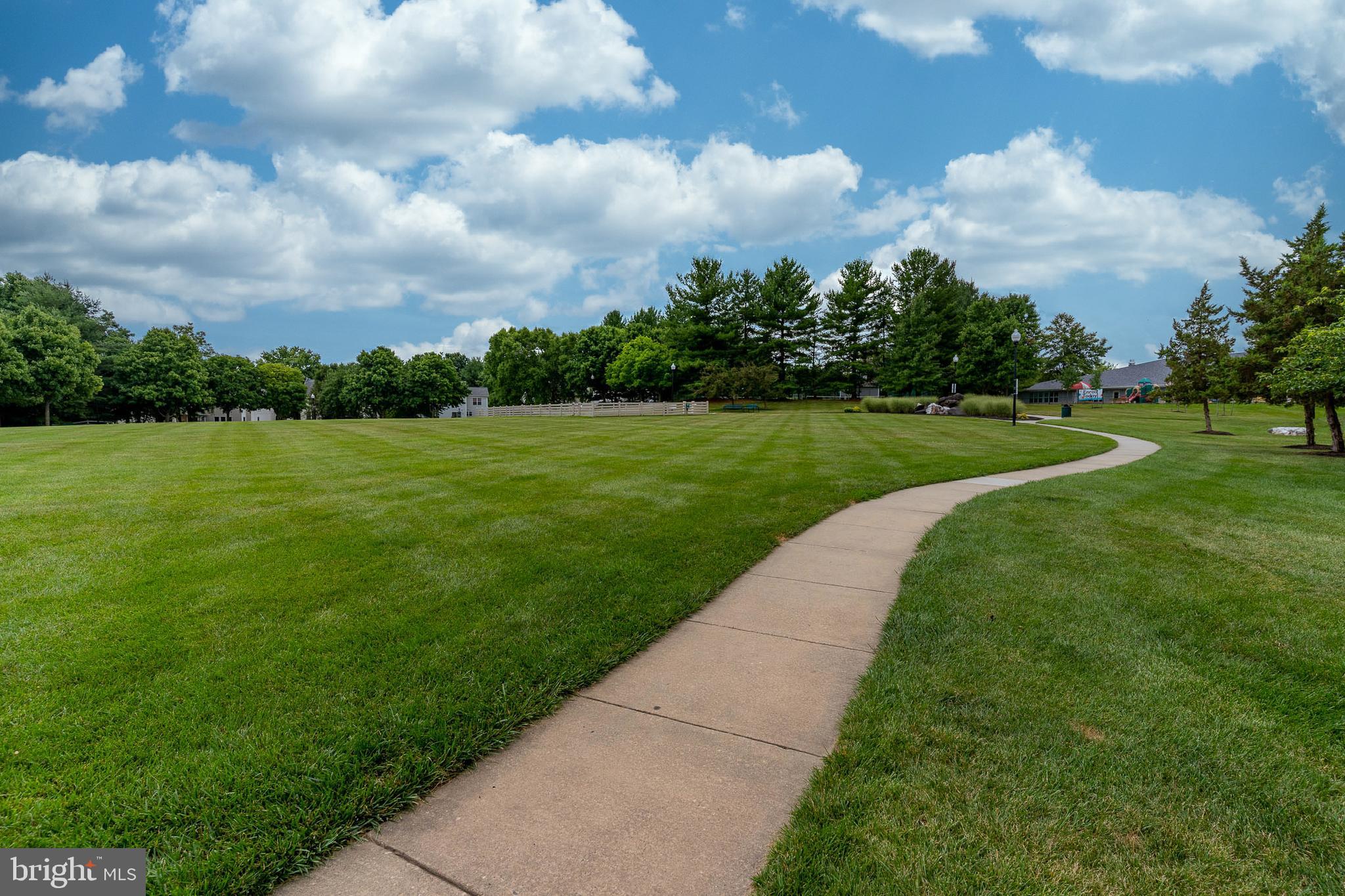 NEWTOWN - Residential