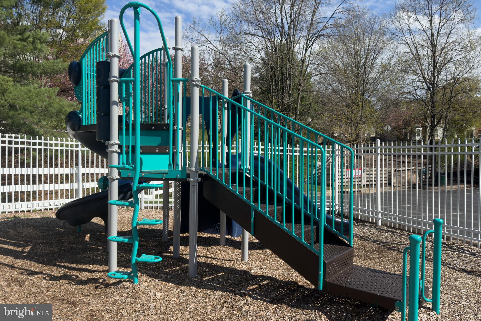 NEWTOWN - Residential