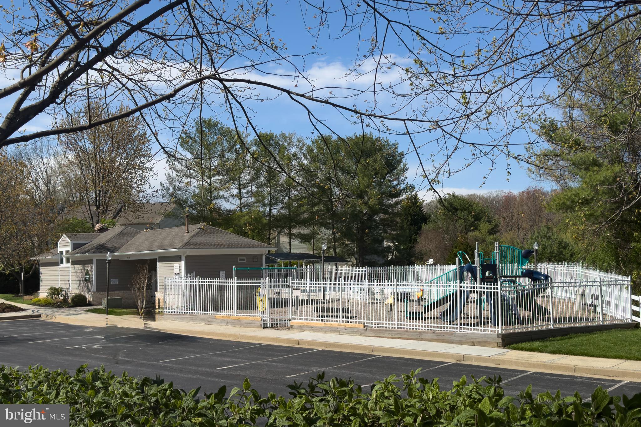 NEWTOWN - Residential