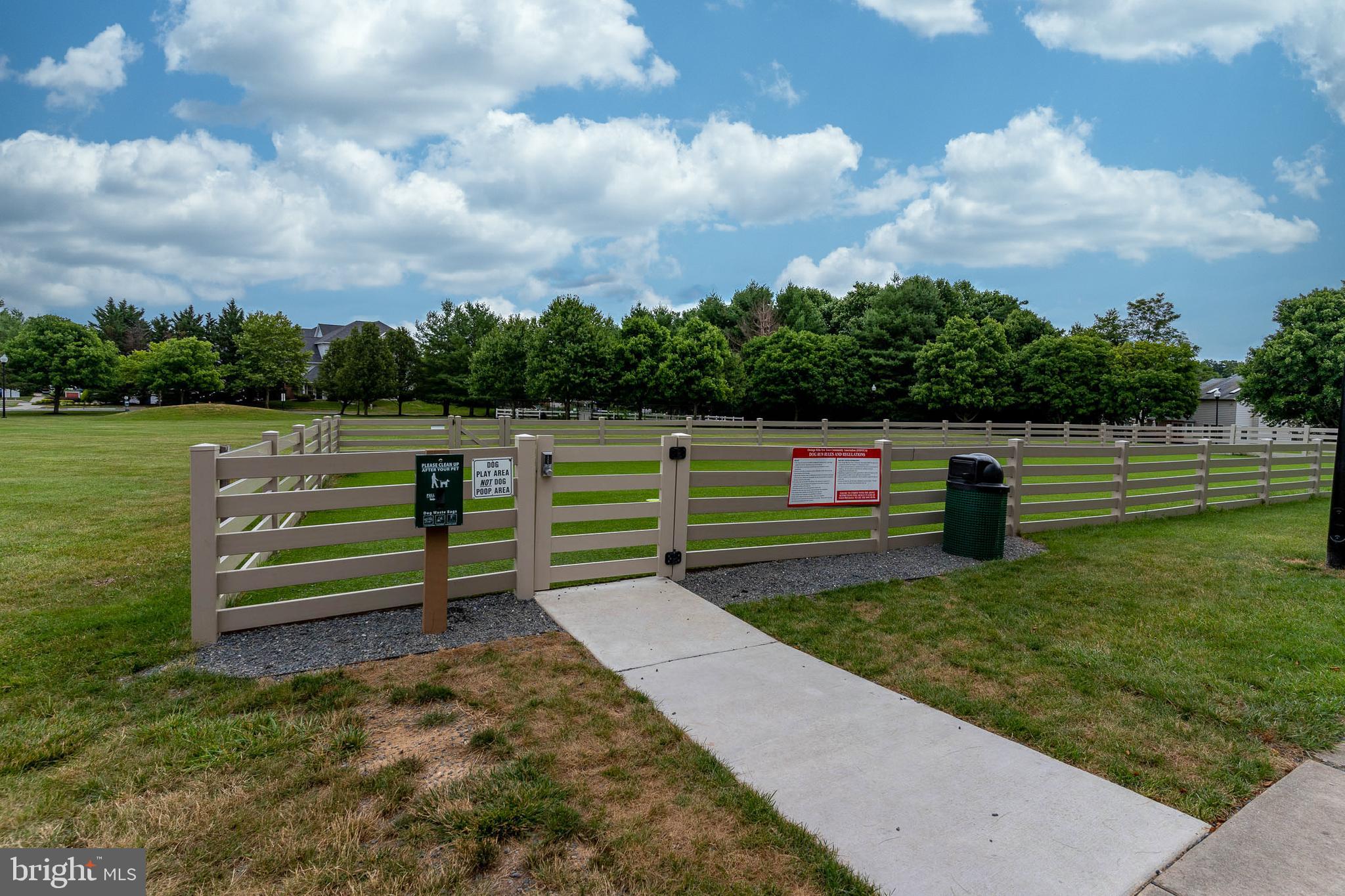 NEWTOWN - Residential