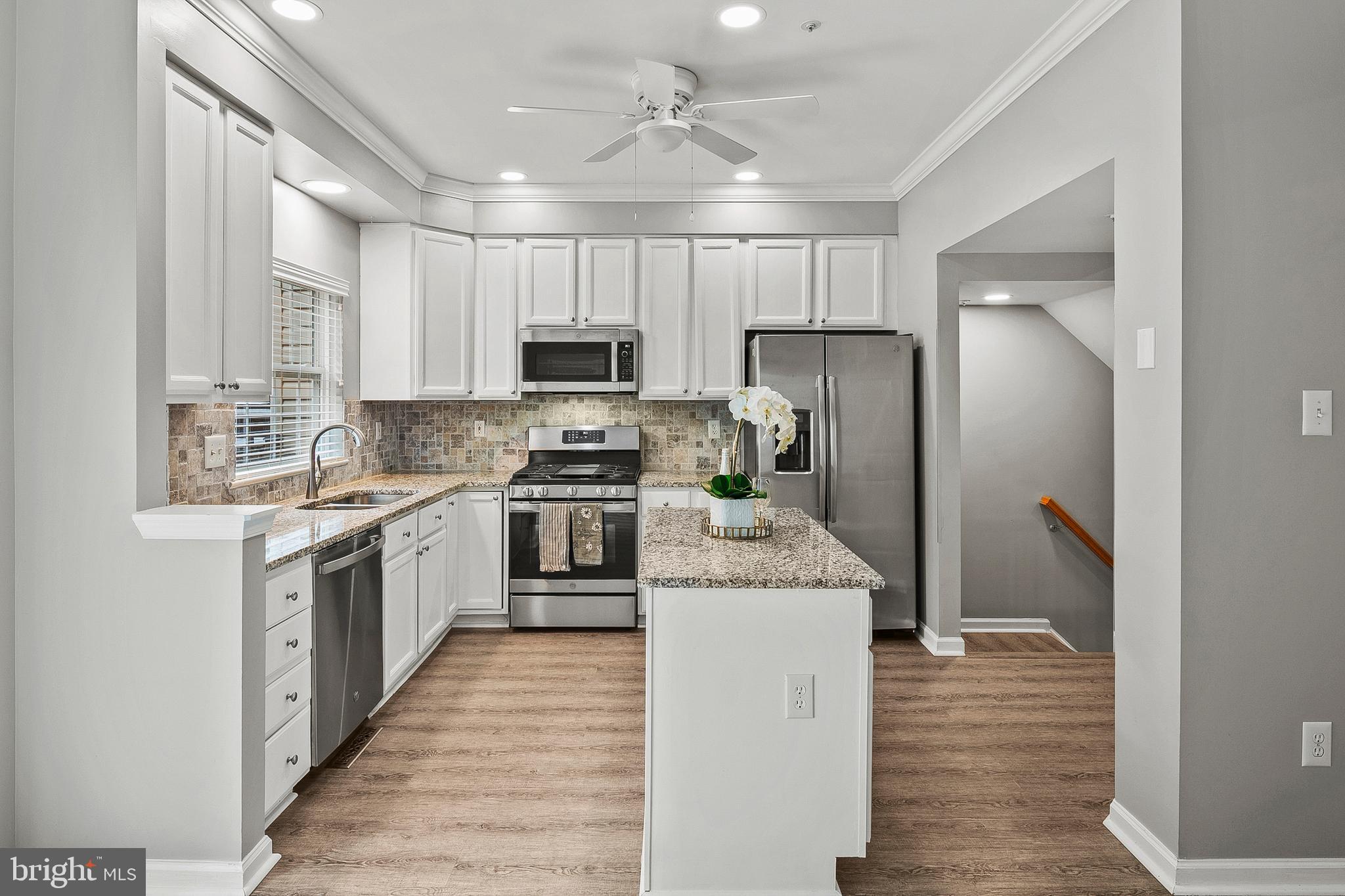 NEWTOWN - Residential