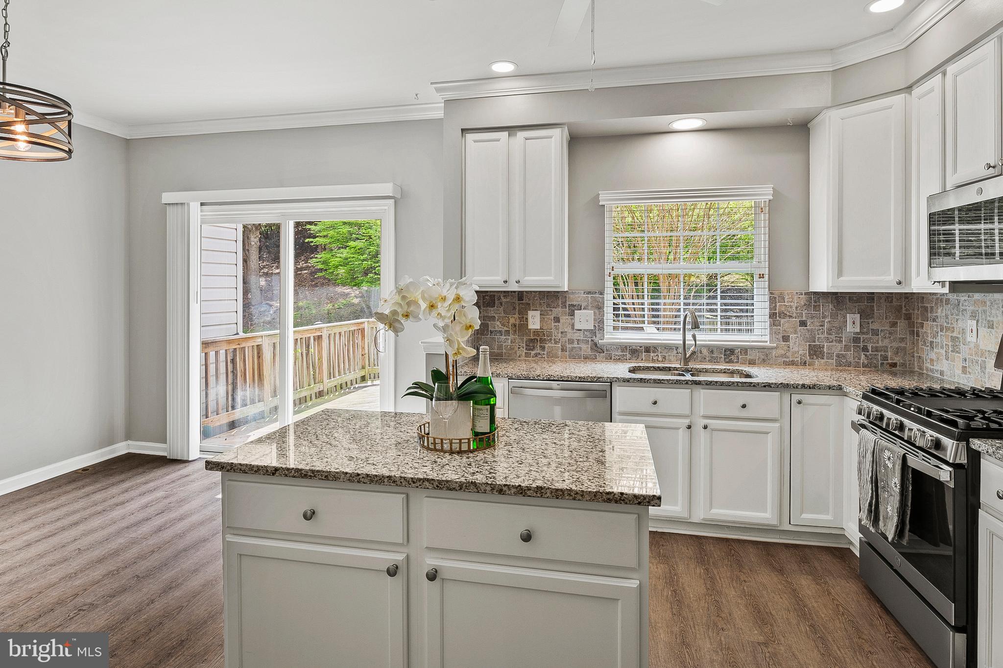 NEWTOWN - Residential