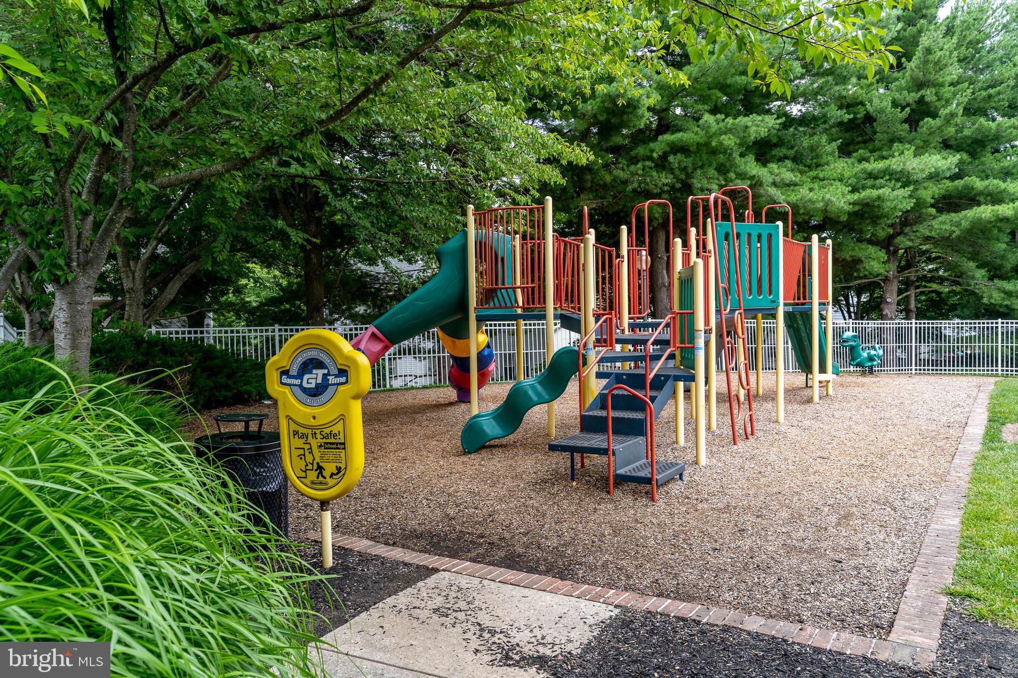 NEWTOWN - Residential