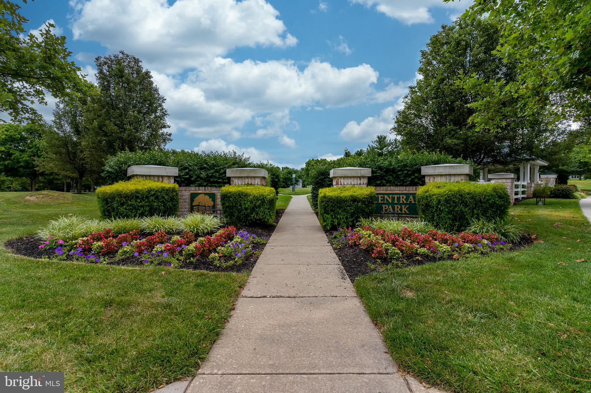 NEWTOWN - Residential