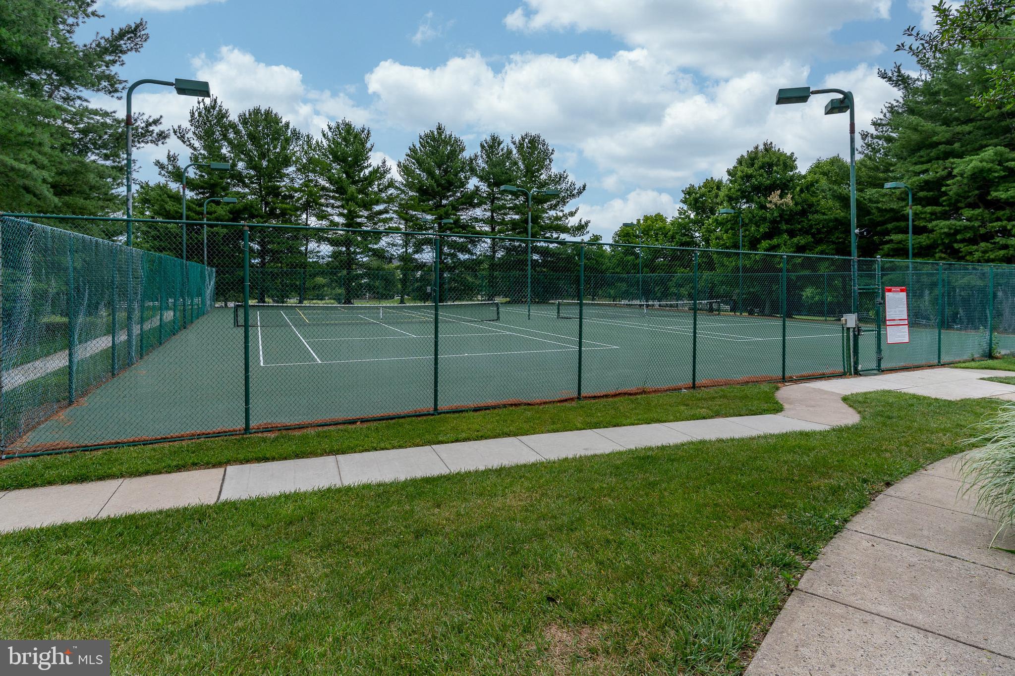 NEWTOWN - Residential