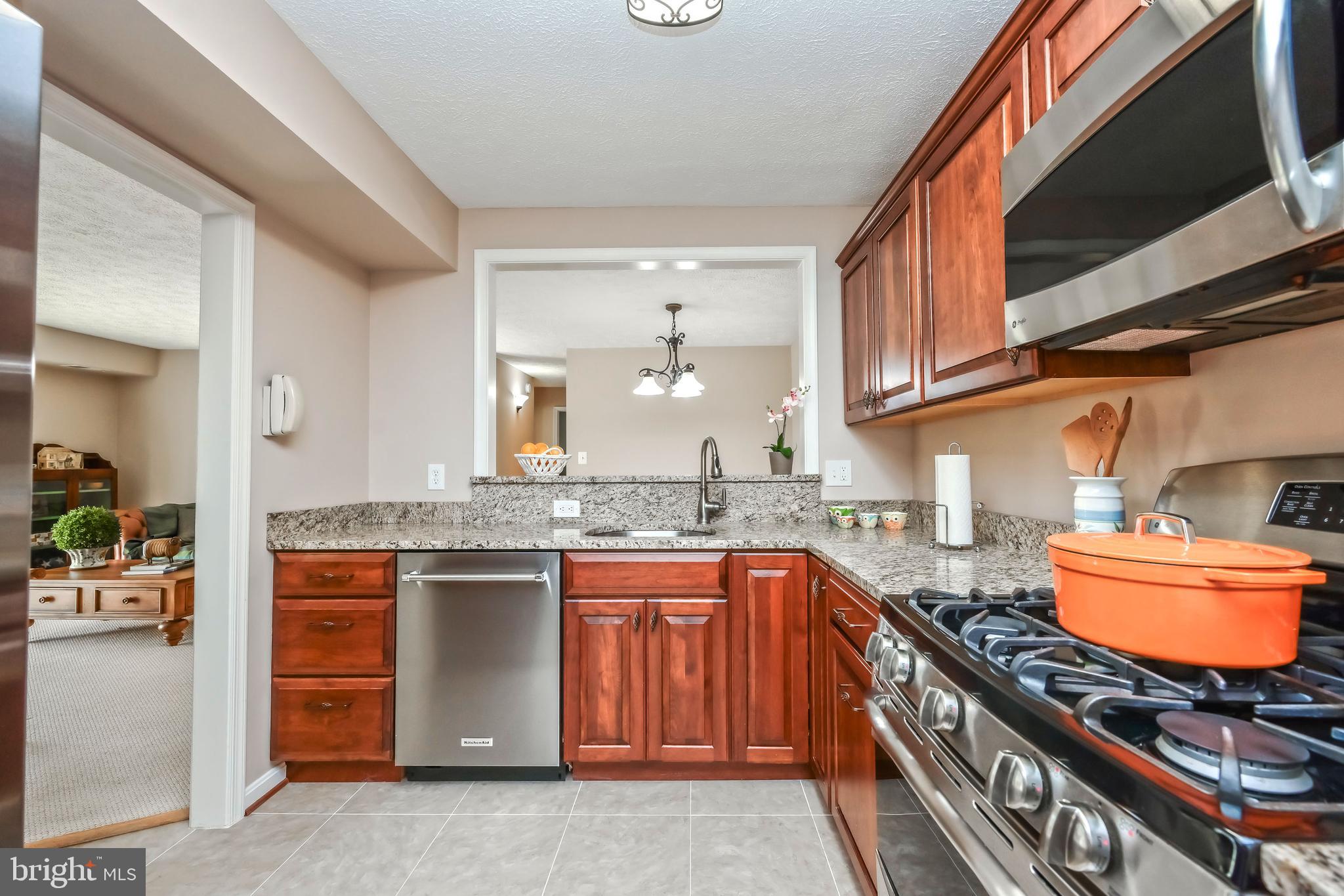 WILLOW POINT - Residential