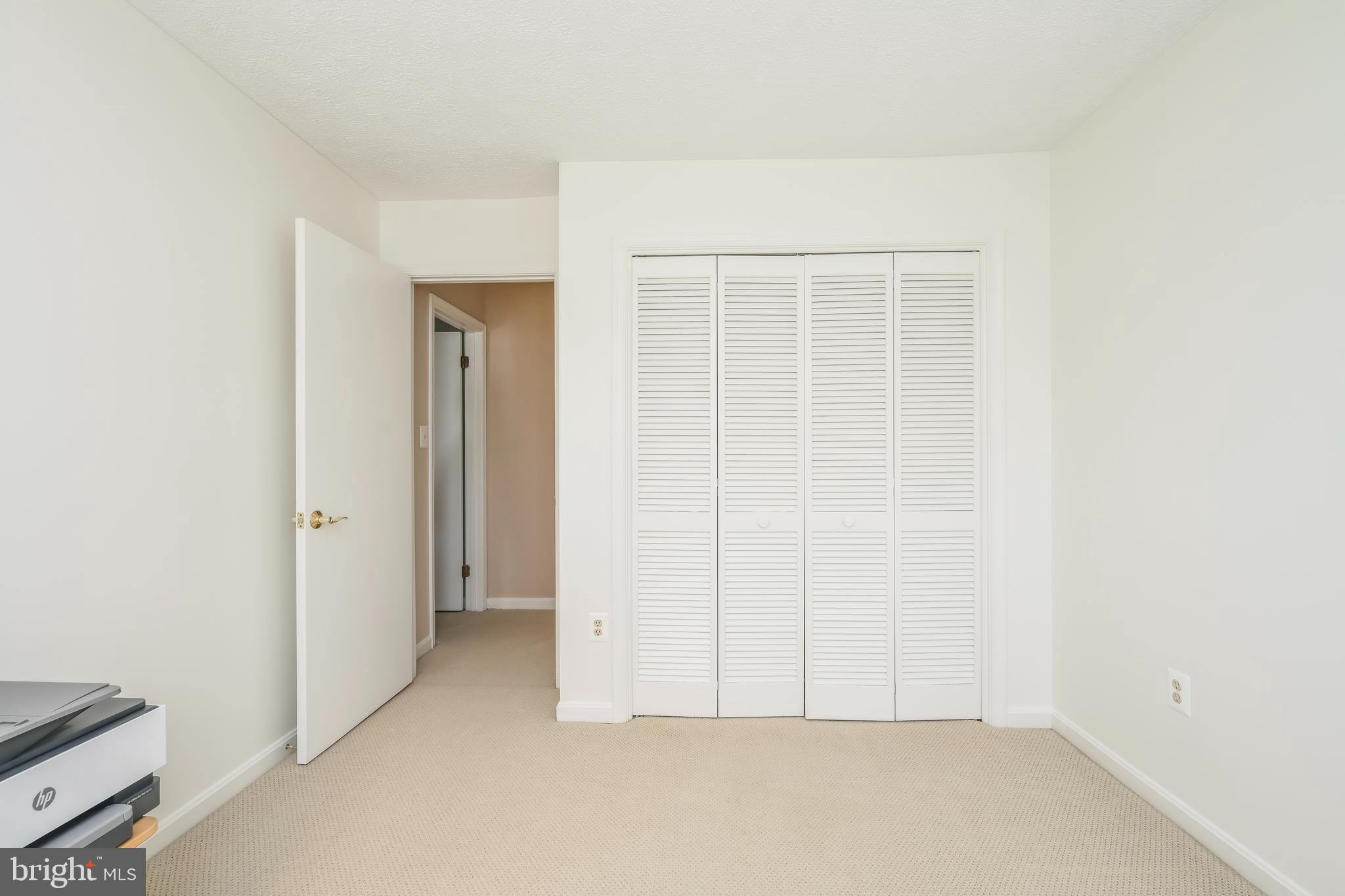 WILLOW POINT - Residential