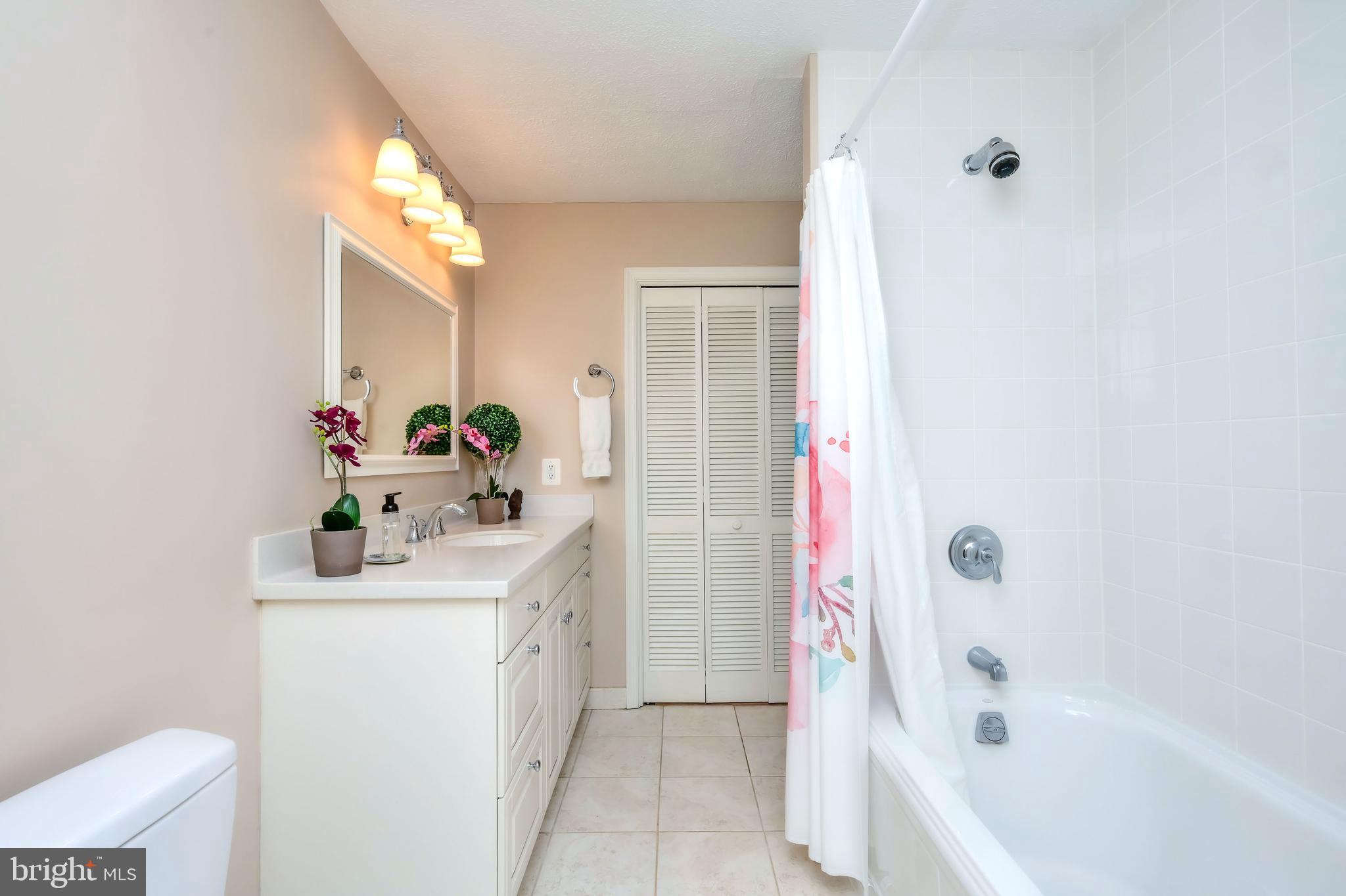WILLOW POINT - Residential