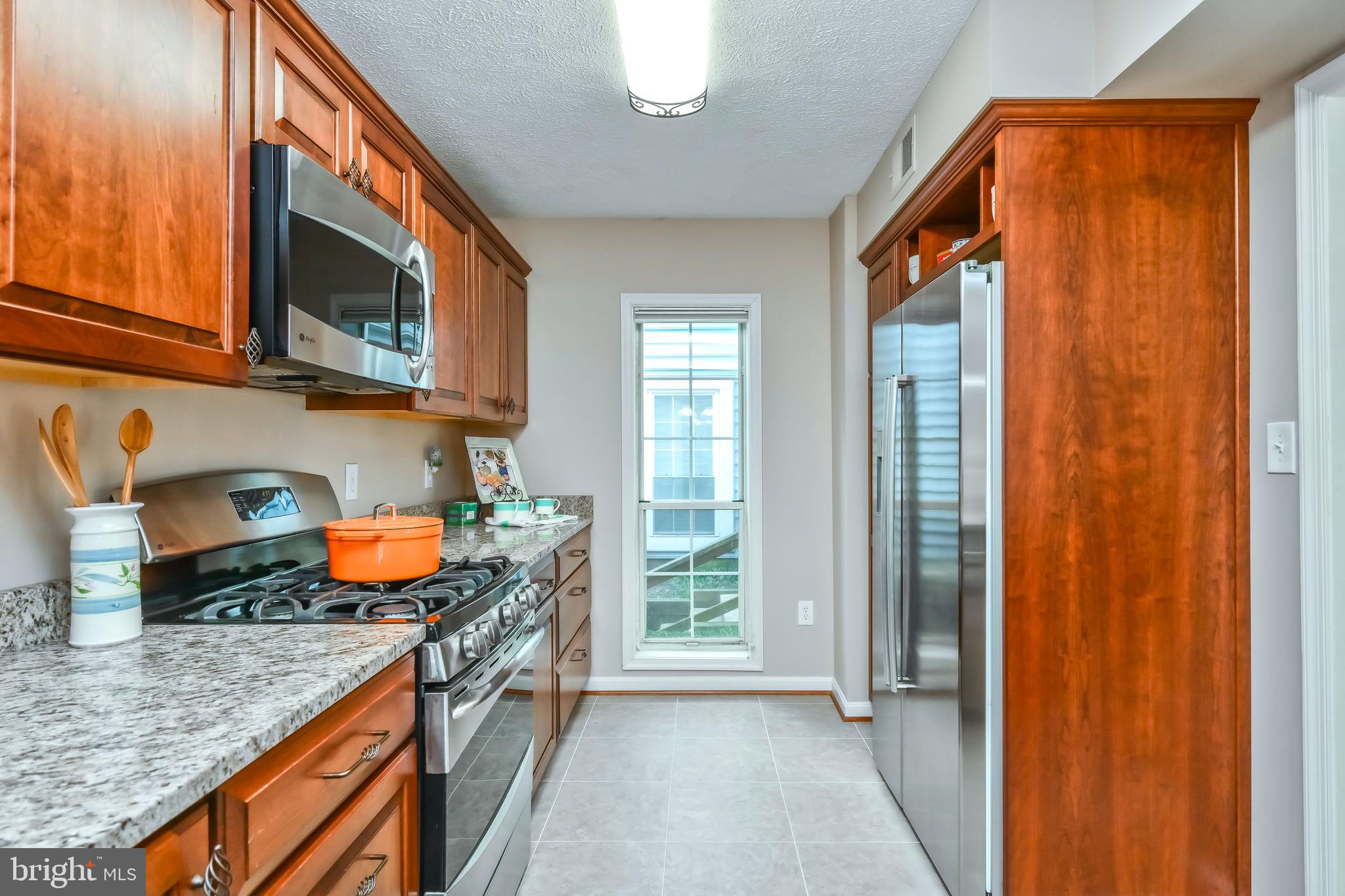 WILLOW POINT - Residential