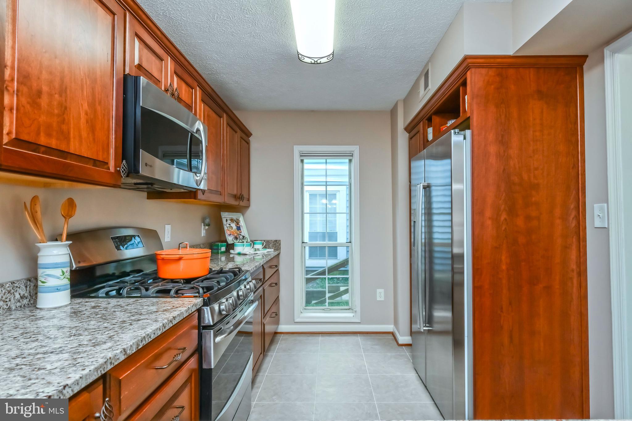 WILLOW POINT - Residential