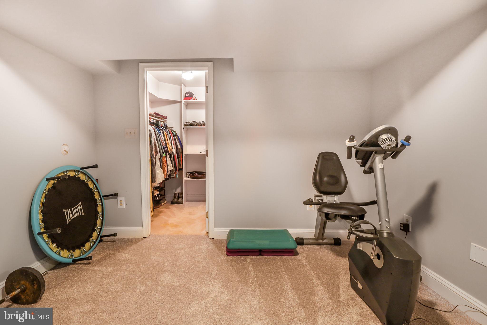 WELLINGTON - Residential