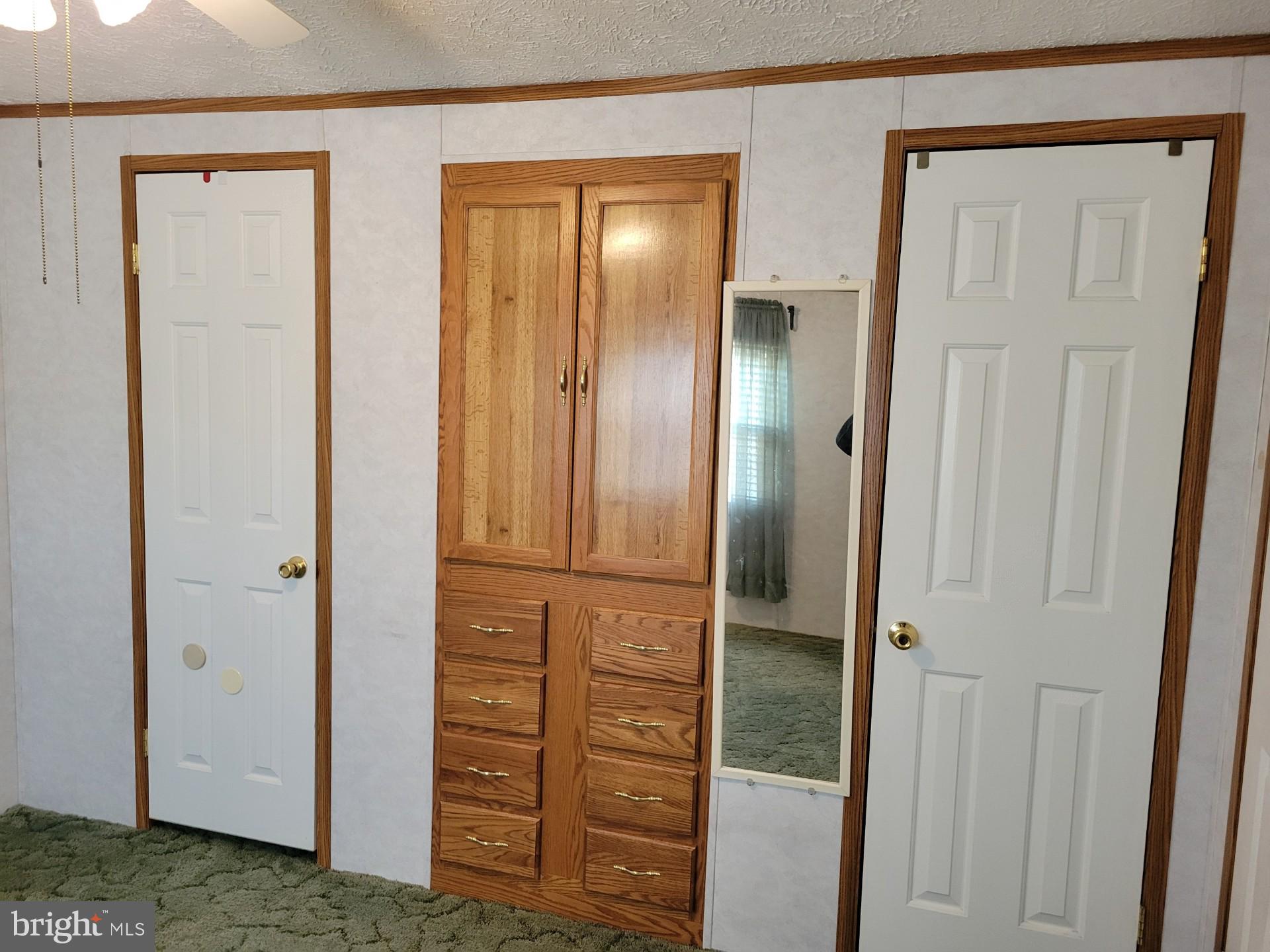 URBAN ACRES - Residential