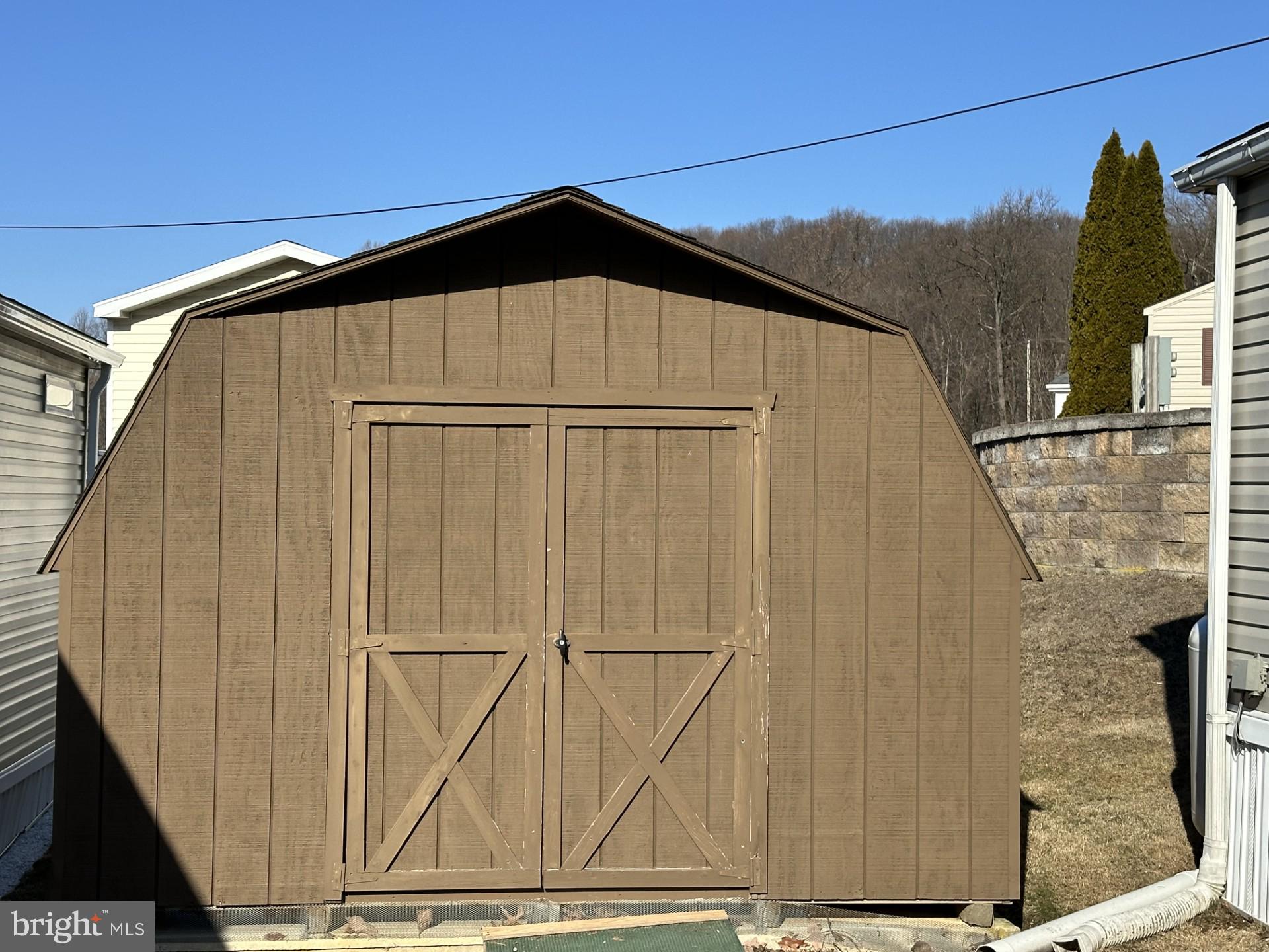 URBAN ACRES - Residential