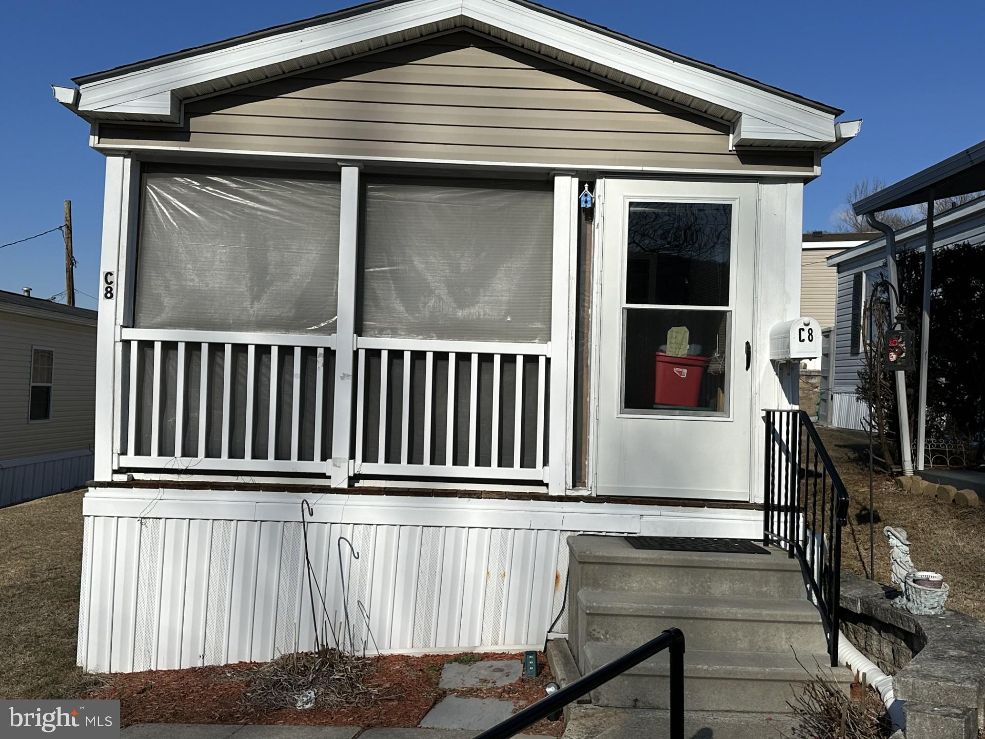 URBAN ACRES - Residential