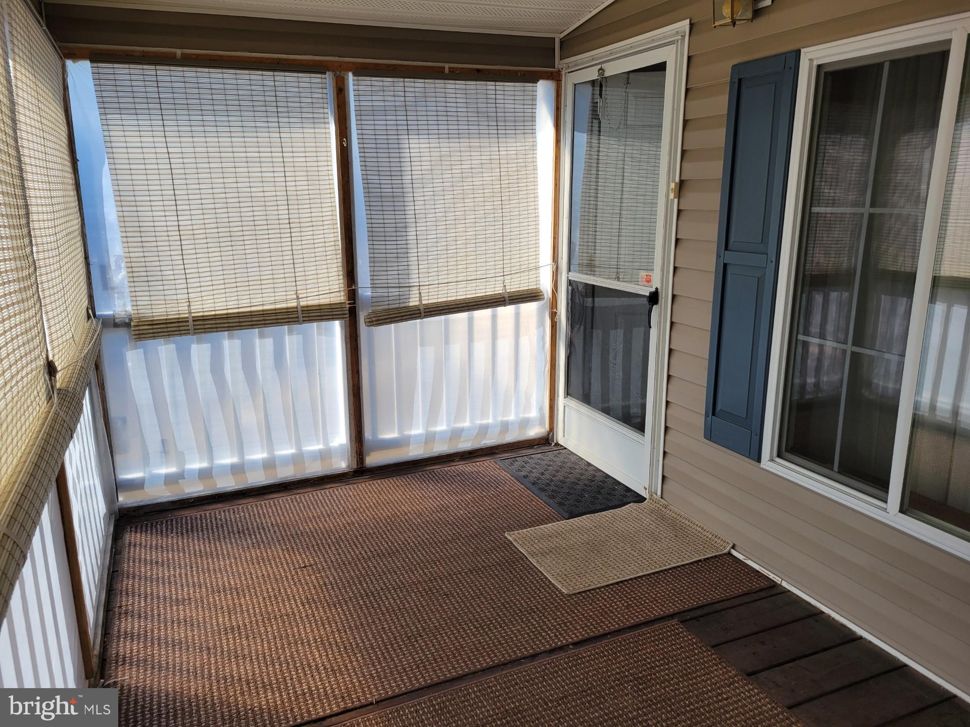 URBAN ACRES - Residential