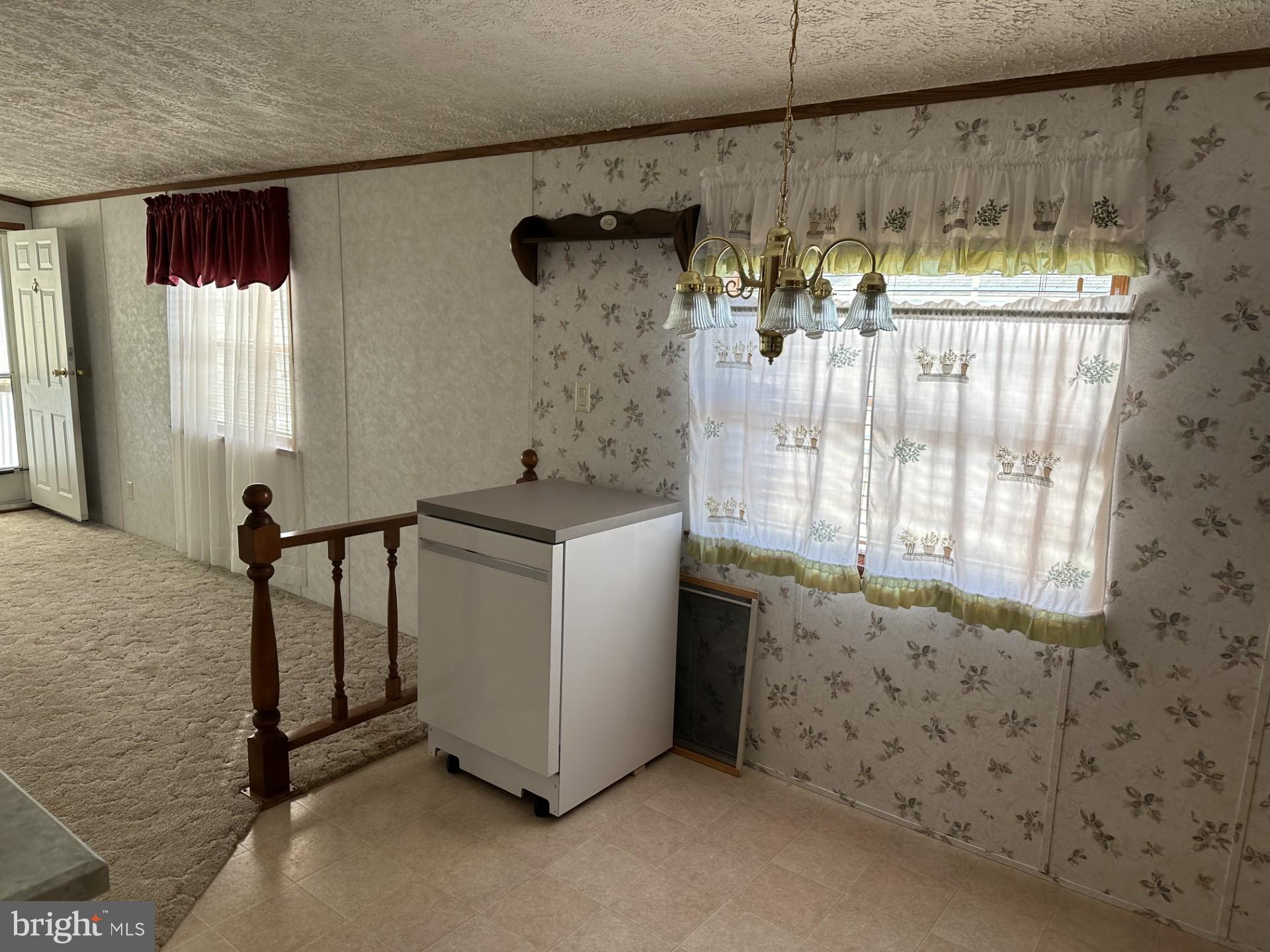 URBAN ACRES - Residential