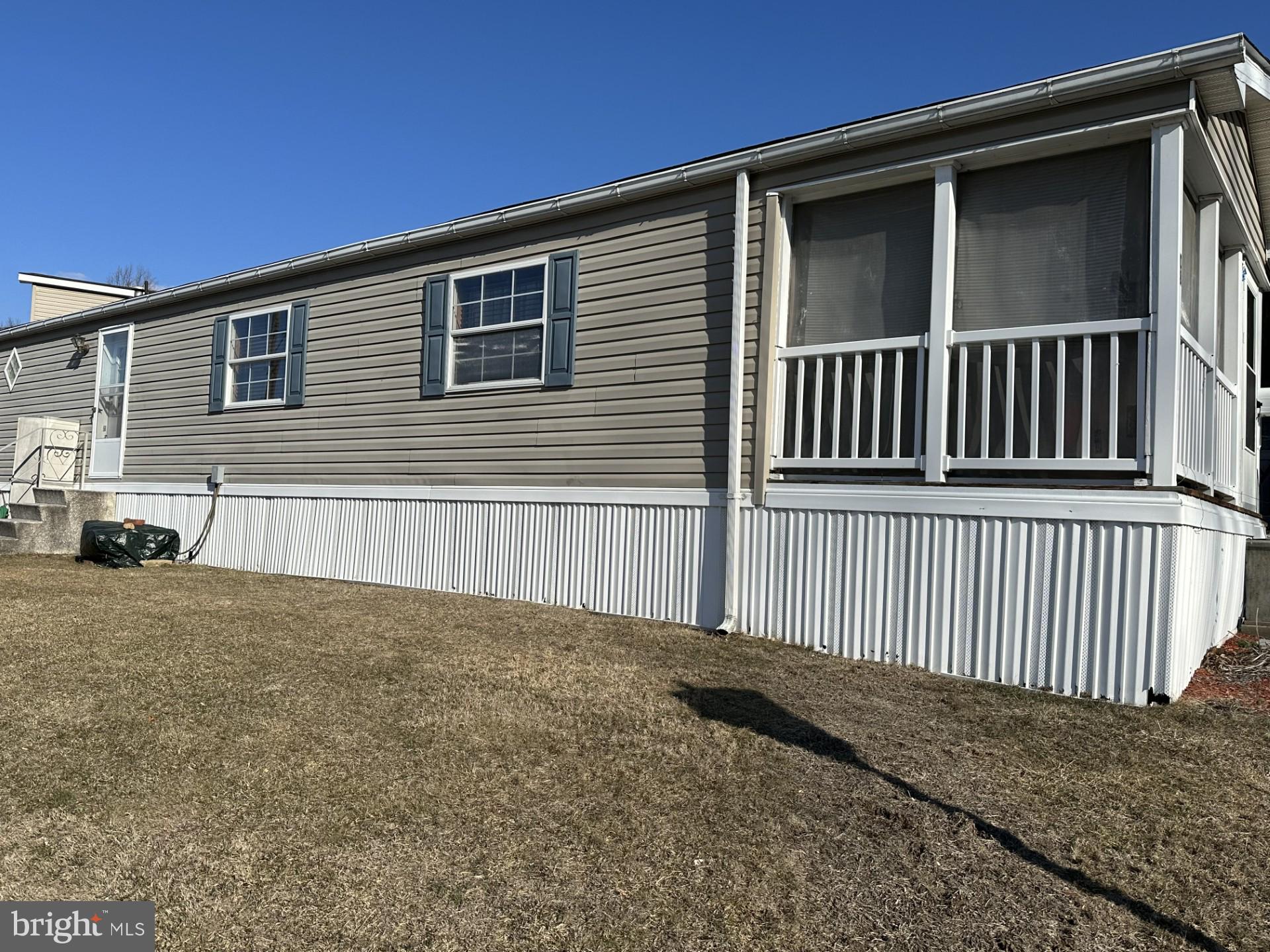 URBAN ACRES - Residential