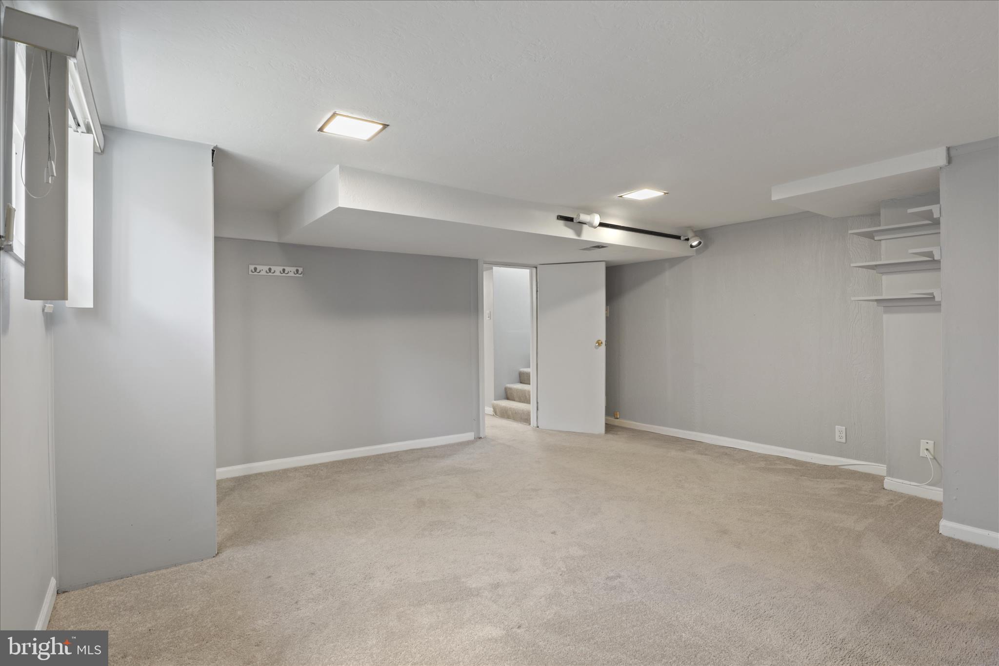 NORTHWOOD VILLAGE - Residential