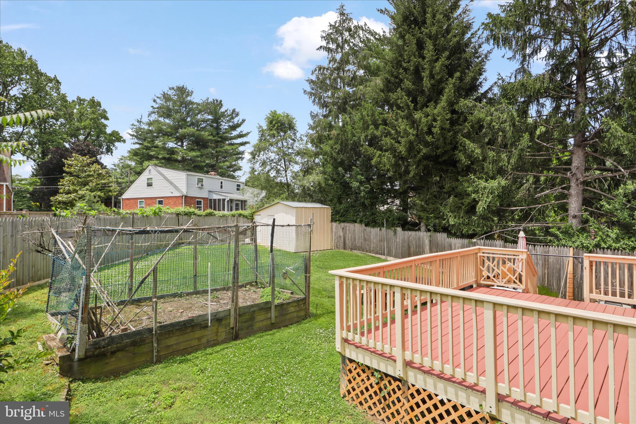 NORTHWOOD VILLAGE - Residential