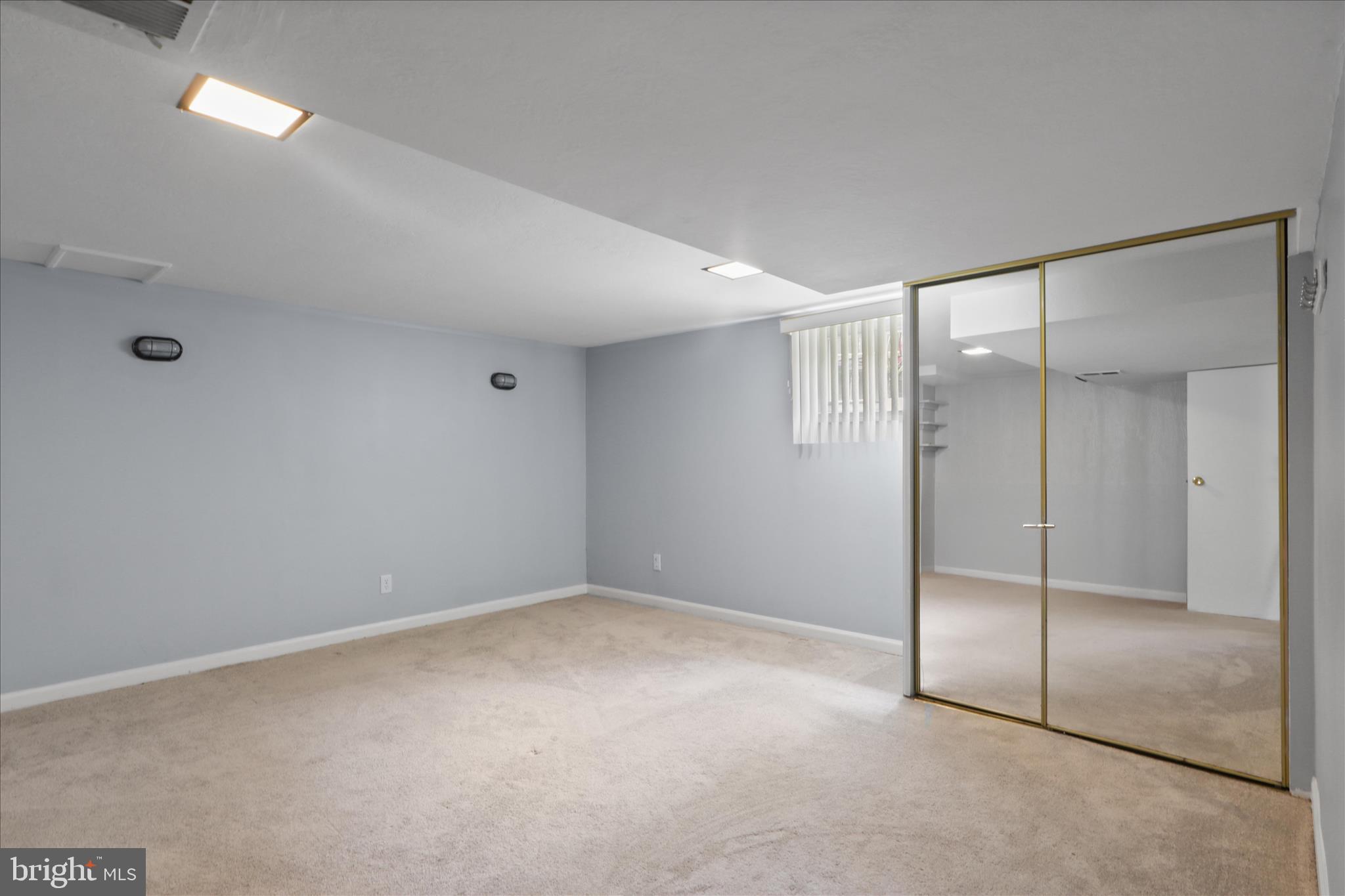 NORTHWOOD VILLAGE - Residential