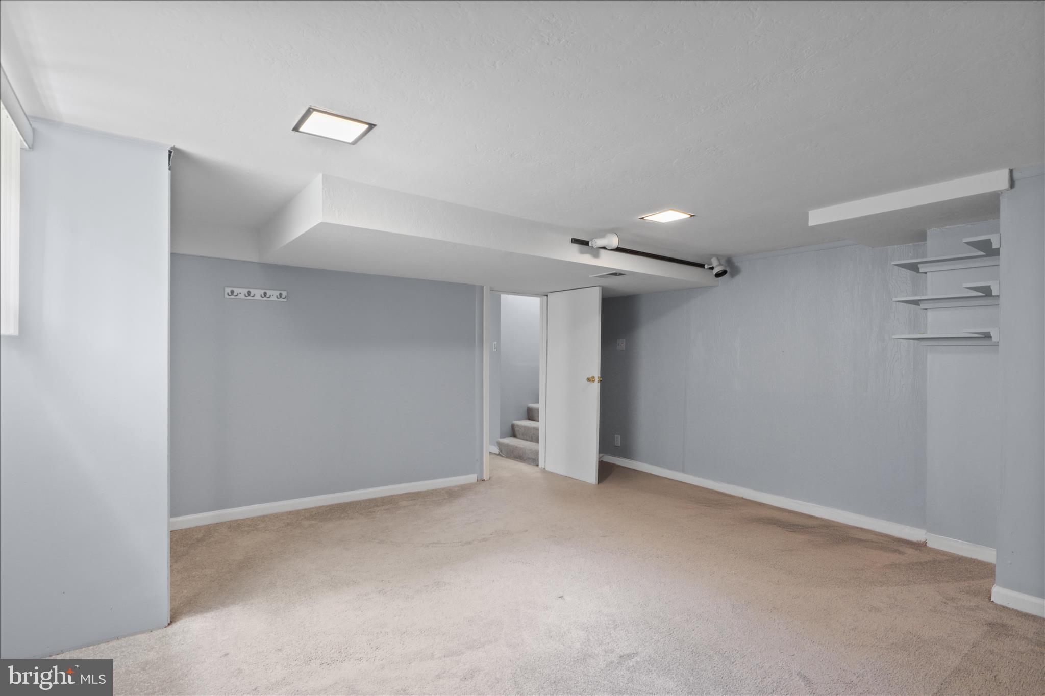 NORTHWOOD VILLAGE - Residential