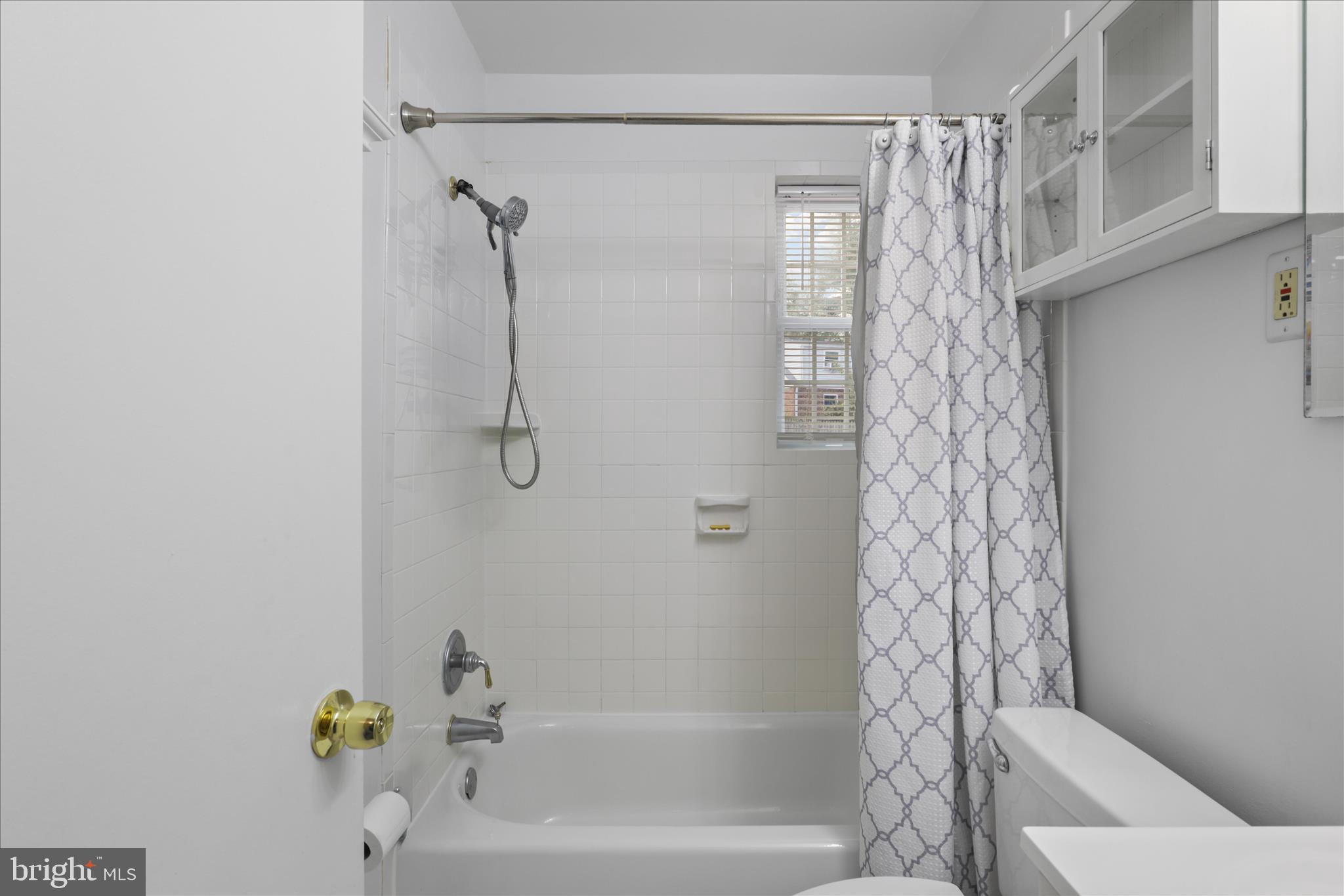 NORTHWOOD VILLAGE - Residential