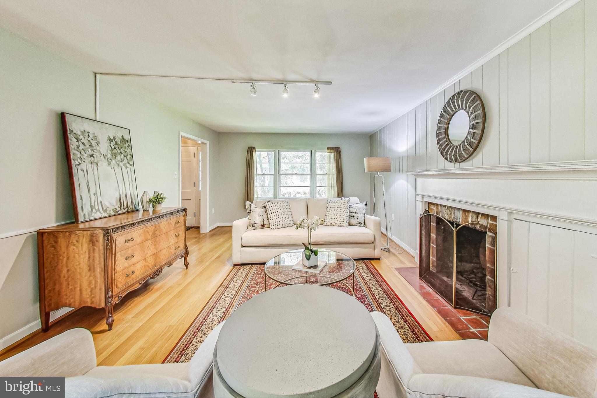 NORTH HILLS - Residential