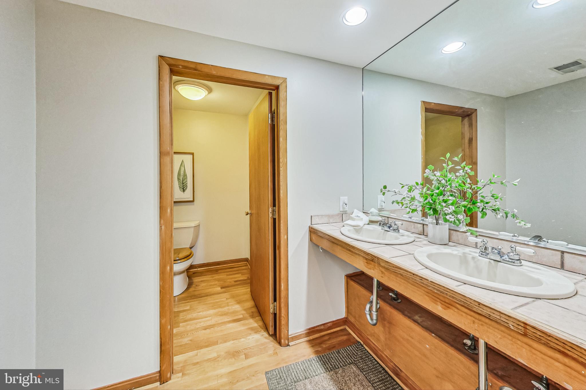 NORTH HILLS - Residential