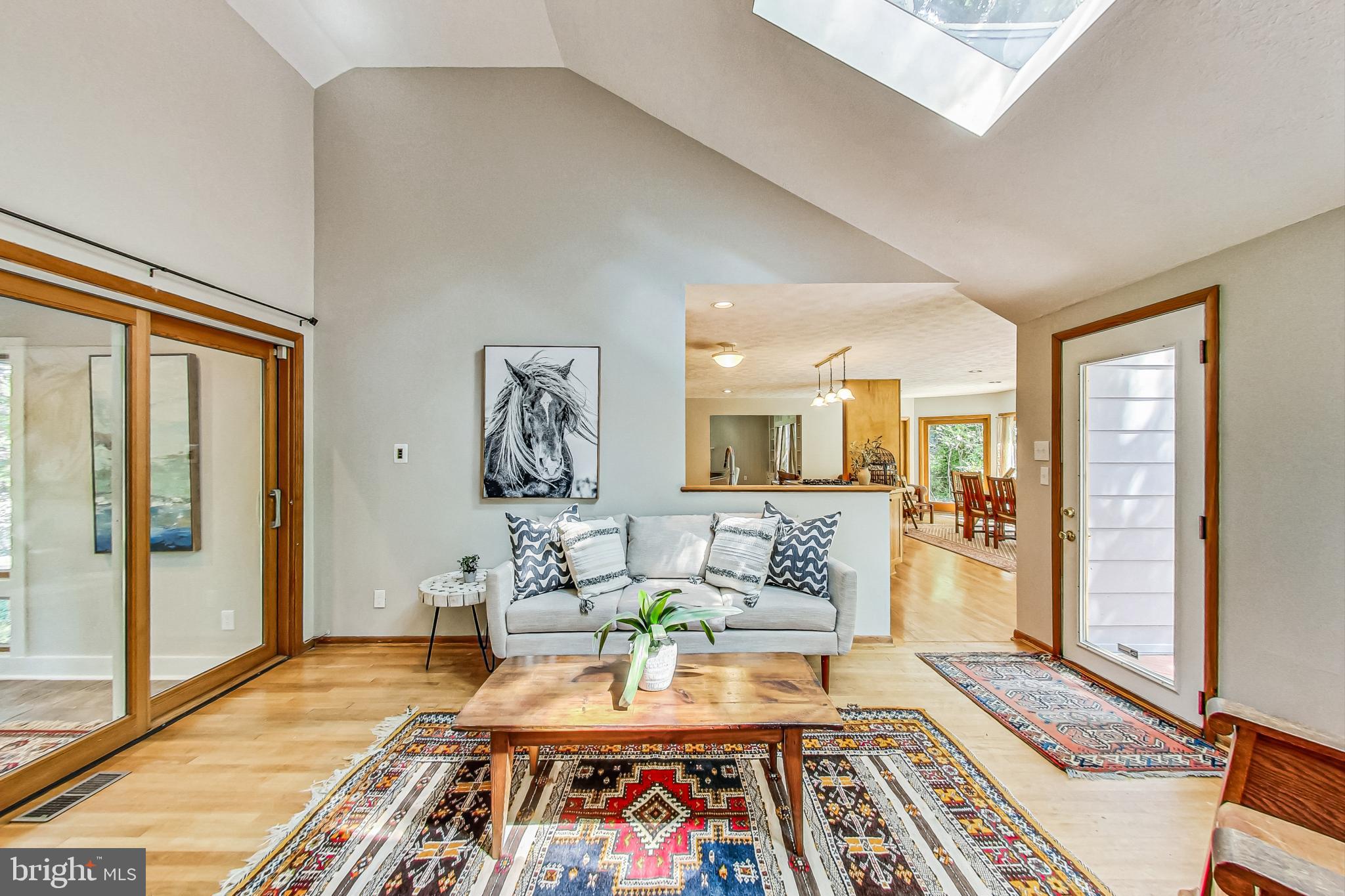 NORTH HILLS - Residential