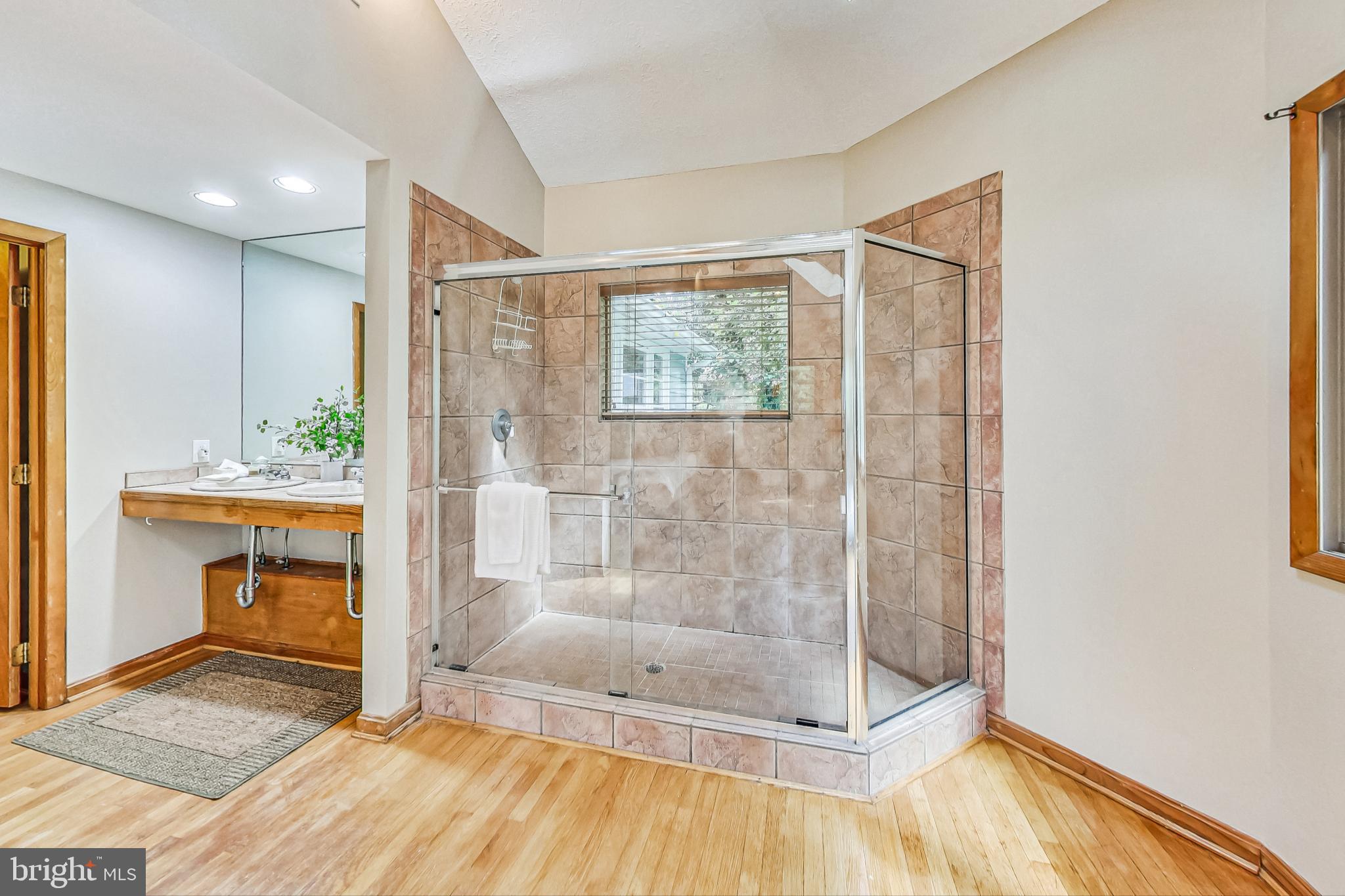 NORTH HILLS - Residential