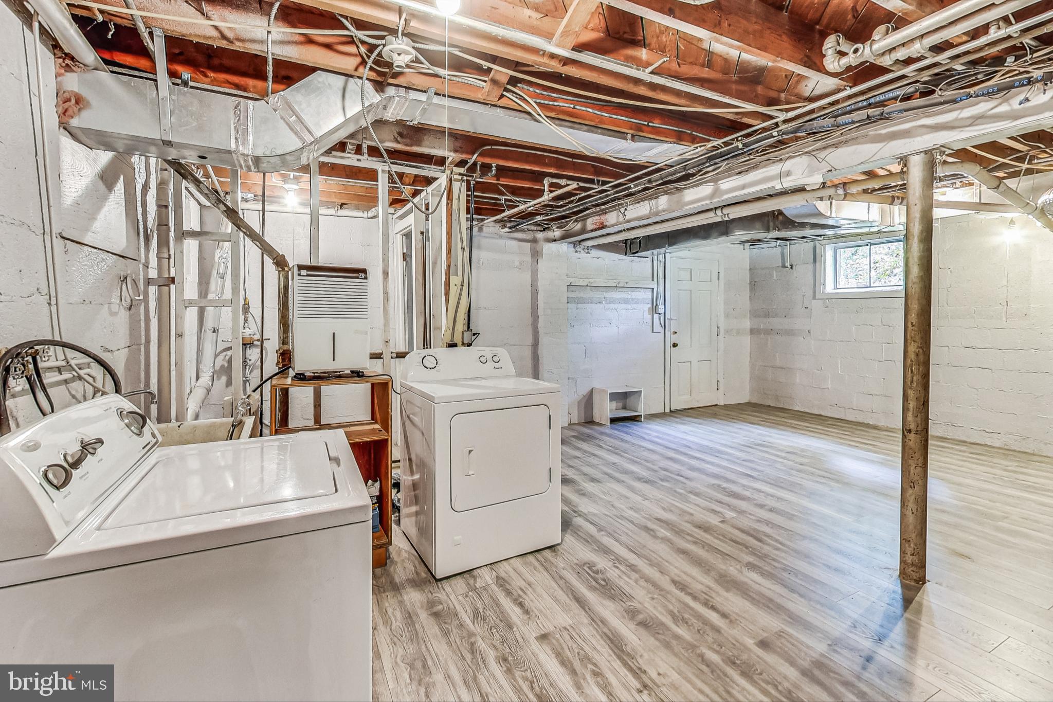 NORTH HILLS - Residential