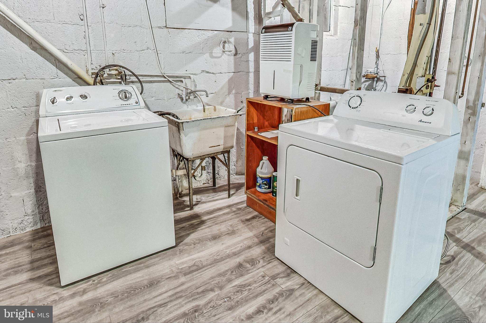 NORTH HILLS - Residential