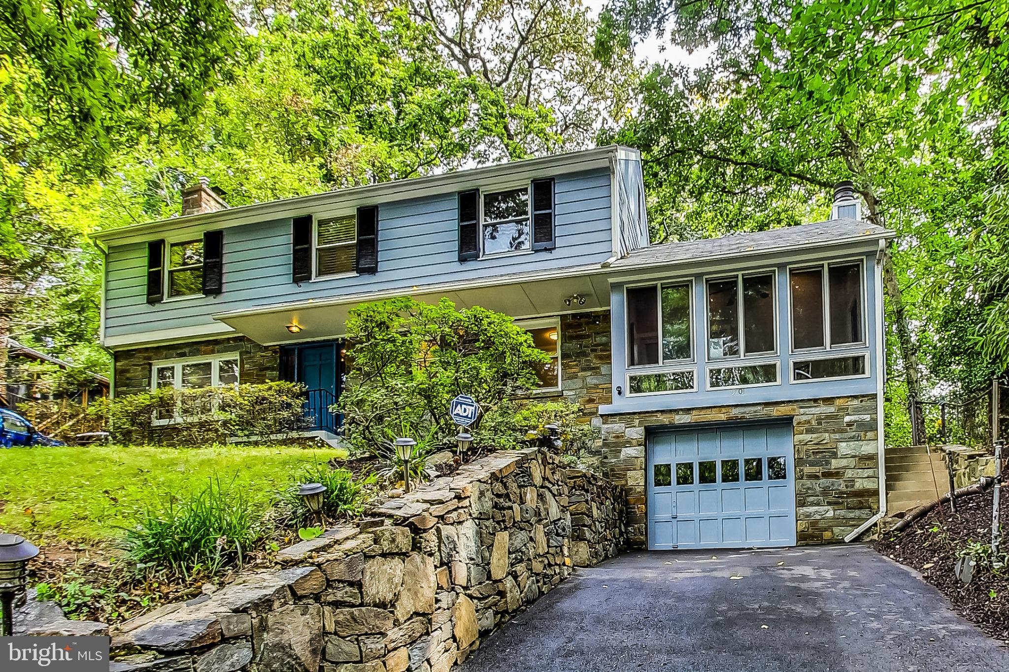 NORTH HILLS - Residential